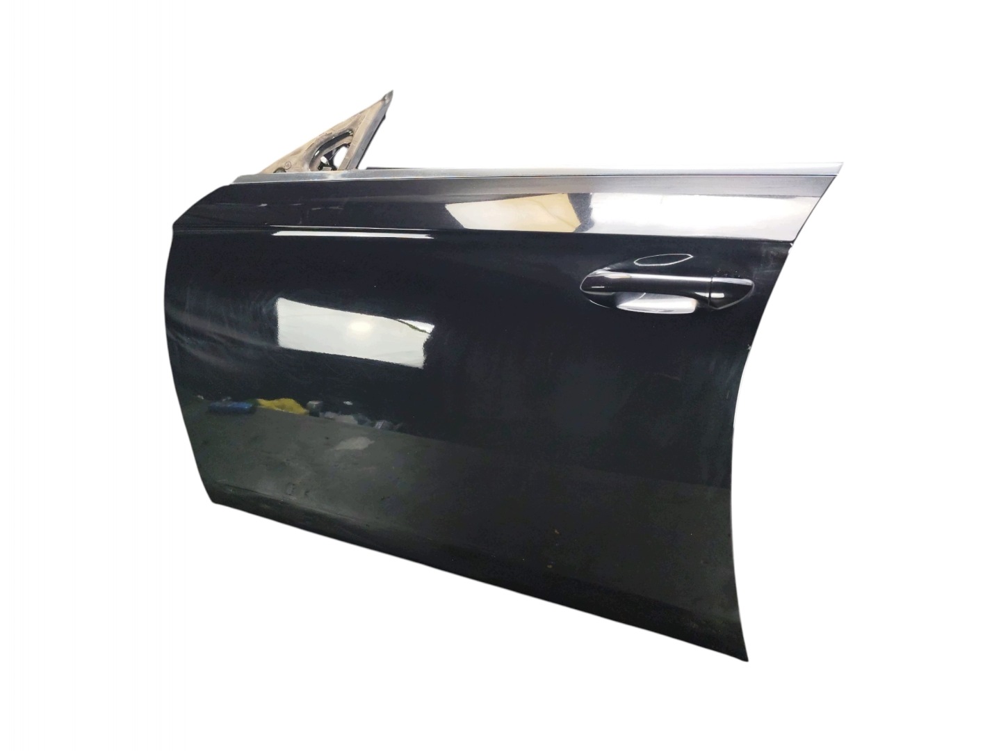 door left front MERCEDES CLS C219 LIFT LAK: 197 (08-10)