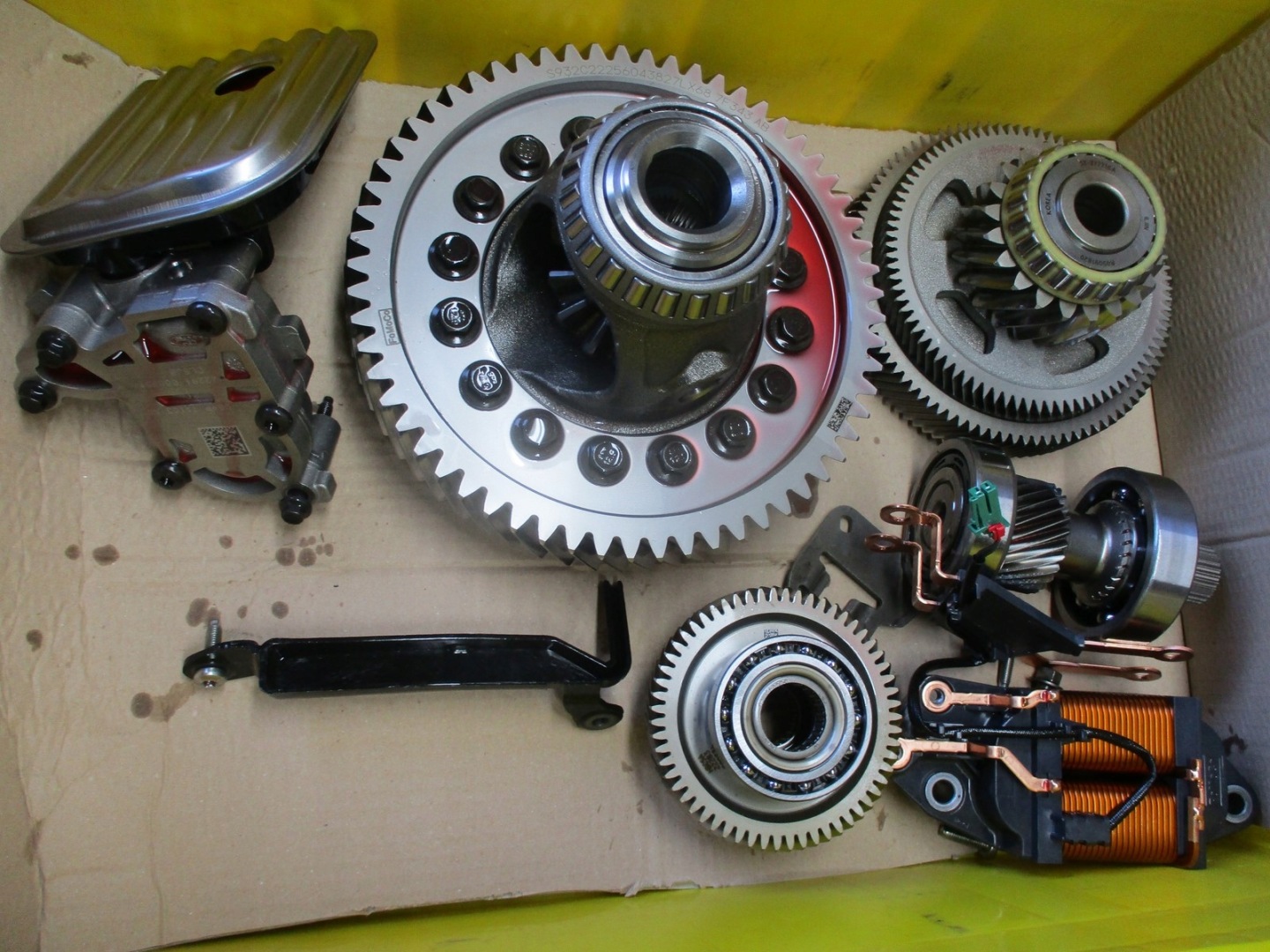 Wklad Getriebe mitte FORD KUGA MK3 LX68-7005-AF