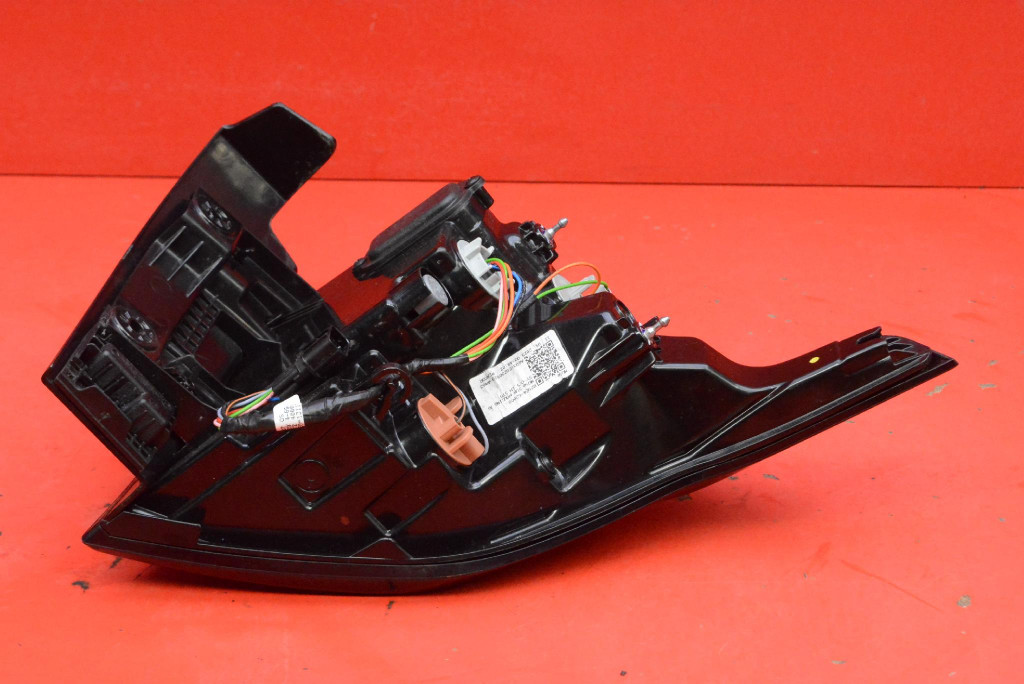 light left rear part rear LED 92401R2000 KIA SPORTAGE 5 V 21-25