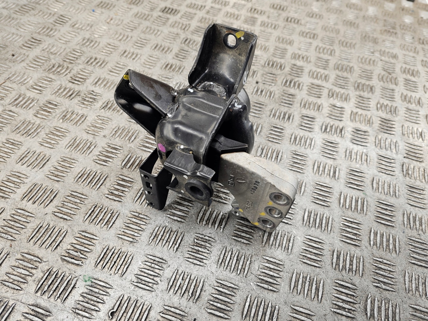 SUZUKI SX4 S-CROSS II 23r. holder engine mount 1.5 H