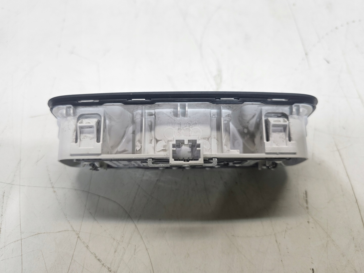 FANALE CIELO INTERNO AUDI Q3 8U 8U0947111 6PS