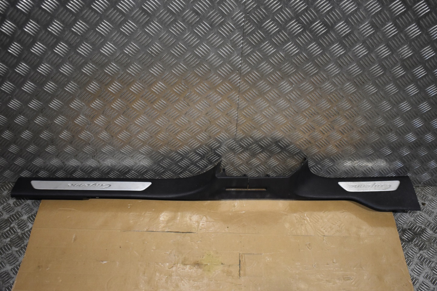 IDEALNA cap threshold right PORSCHE CAYENNE 9Y 1