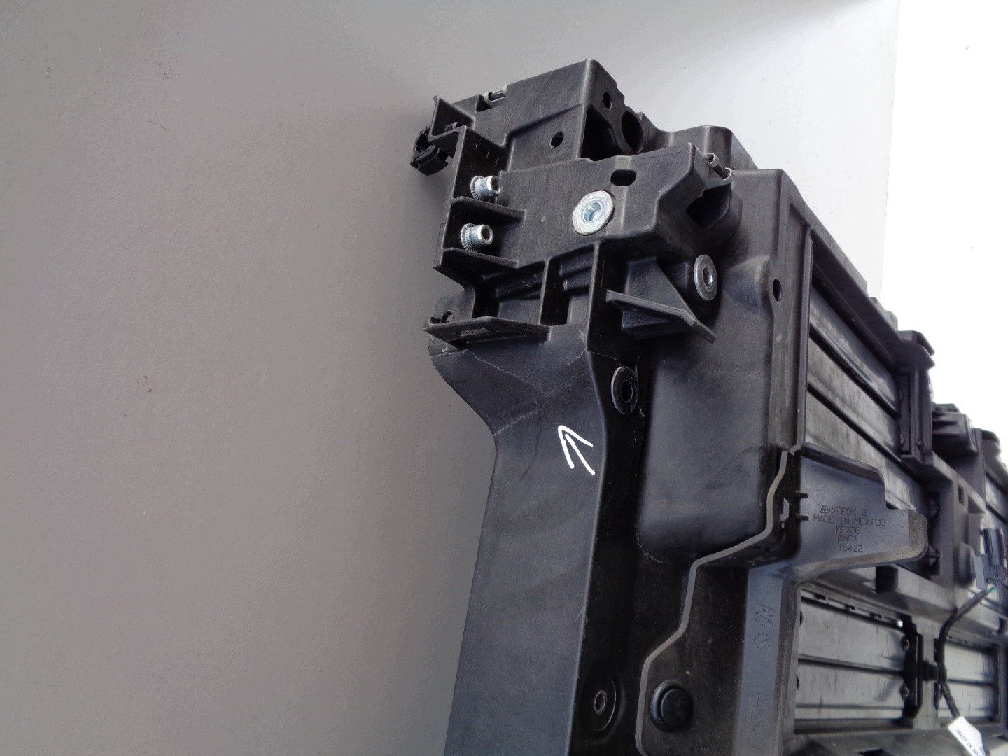 bar, wall front MAZDA CX30 19- NR 52998
