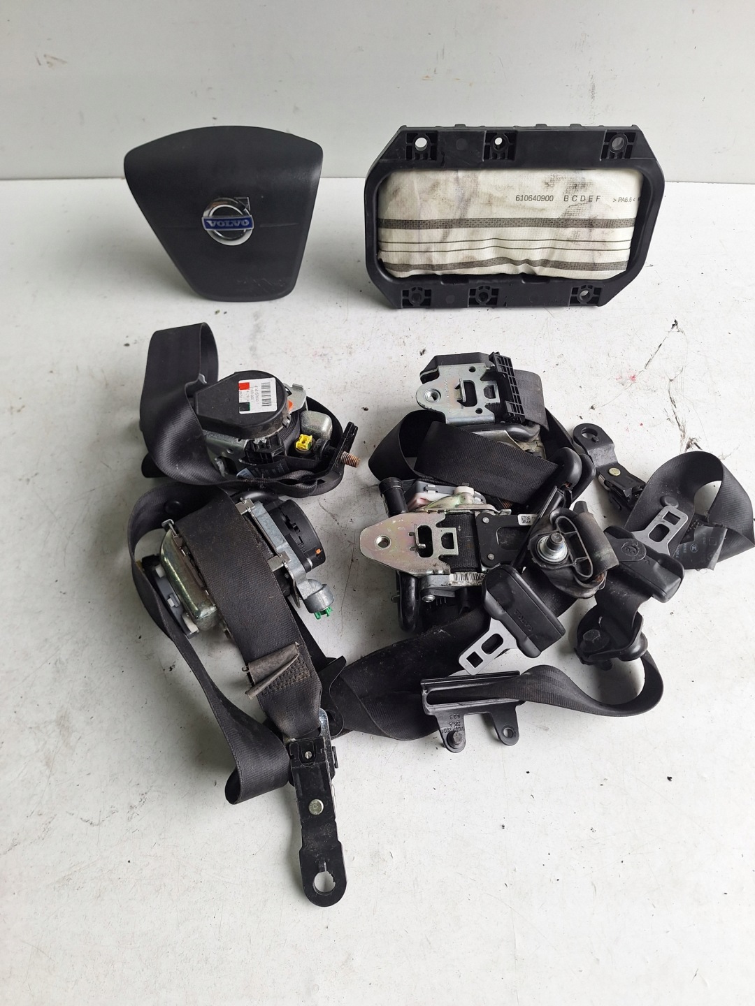 VOLVO V60 II 10-13 airbag running board