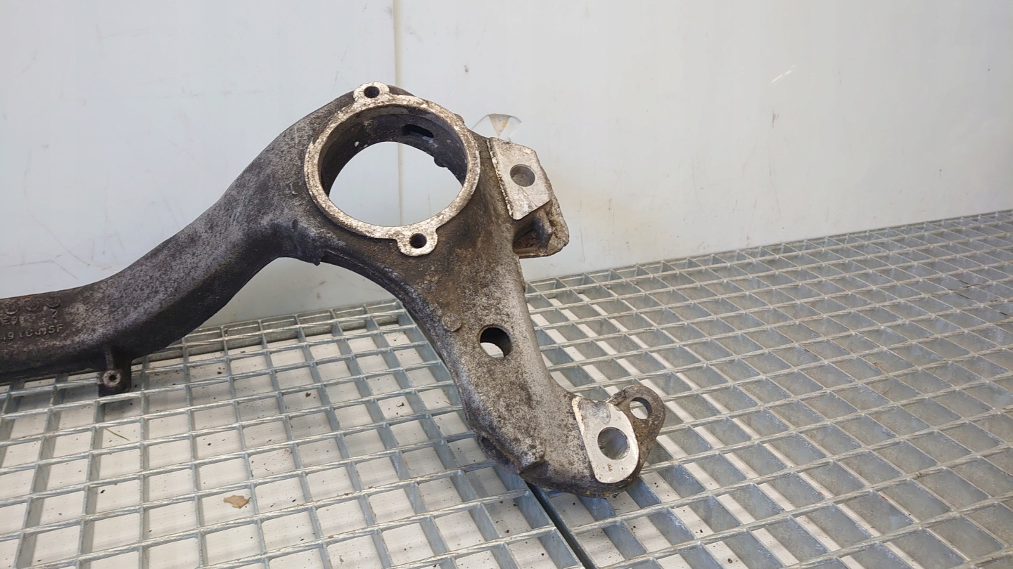 VW TOUAREG 2.5 TDI sider engine mount 7L6199207