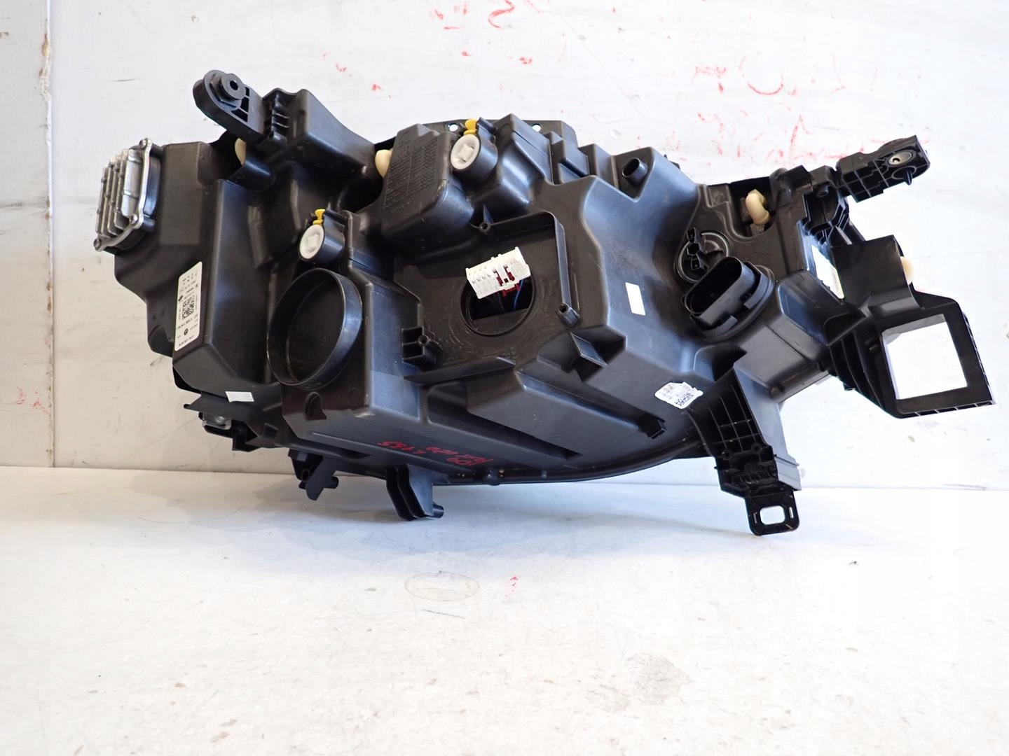 light front front left VW ID4 2020- FULL LED 11B941005A