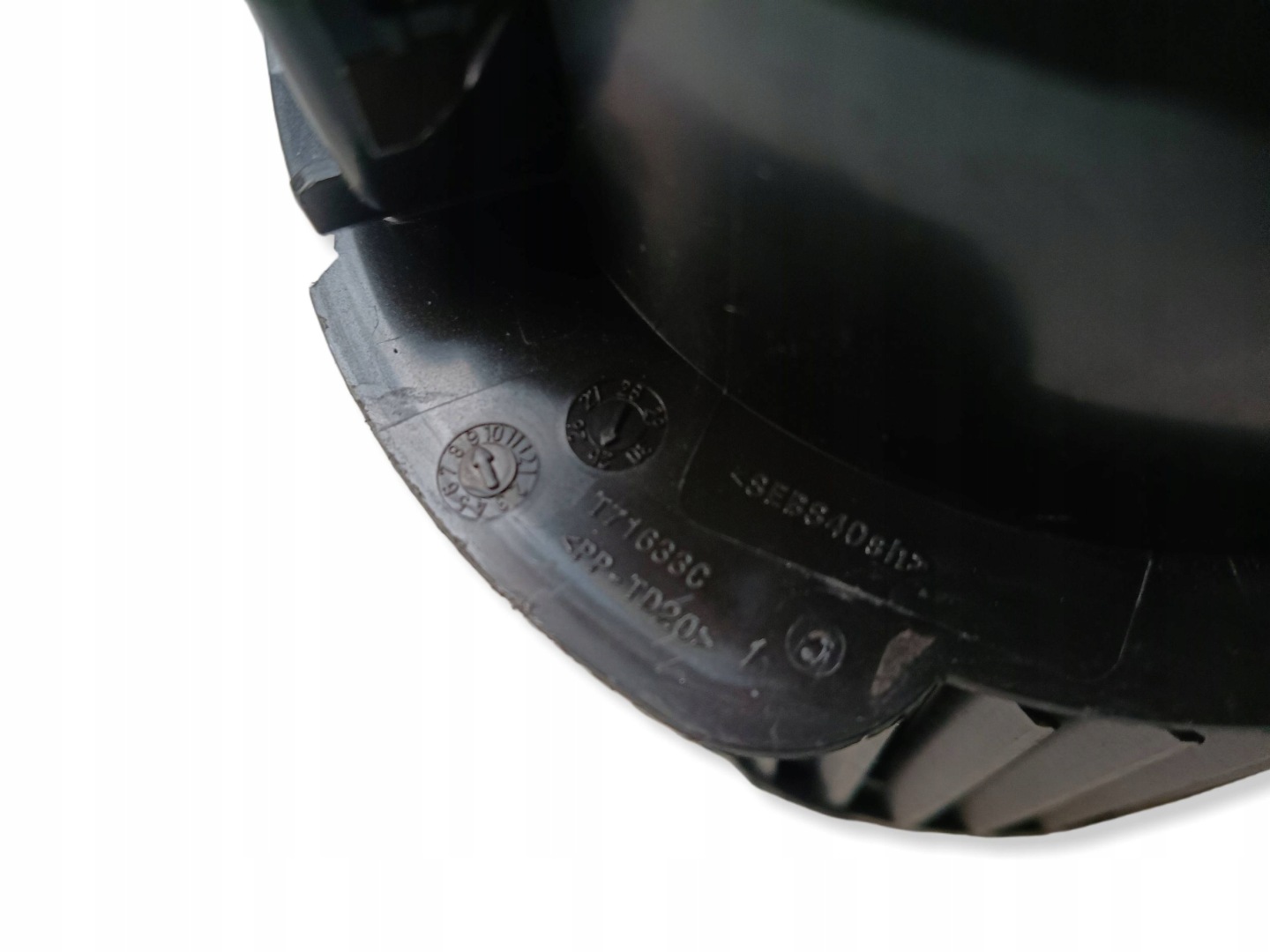 heating air conditioning devices Opel Astra L T71637C