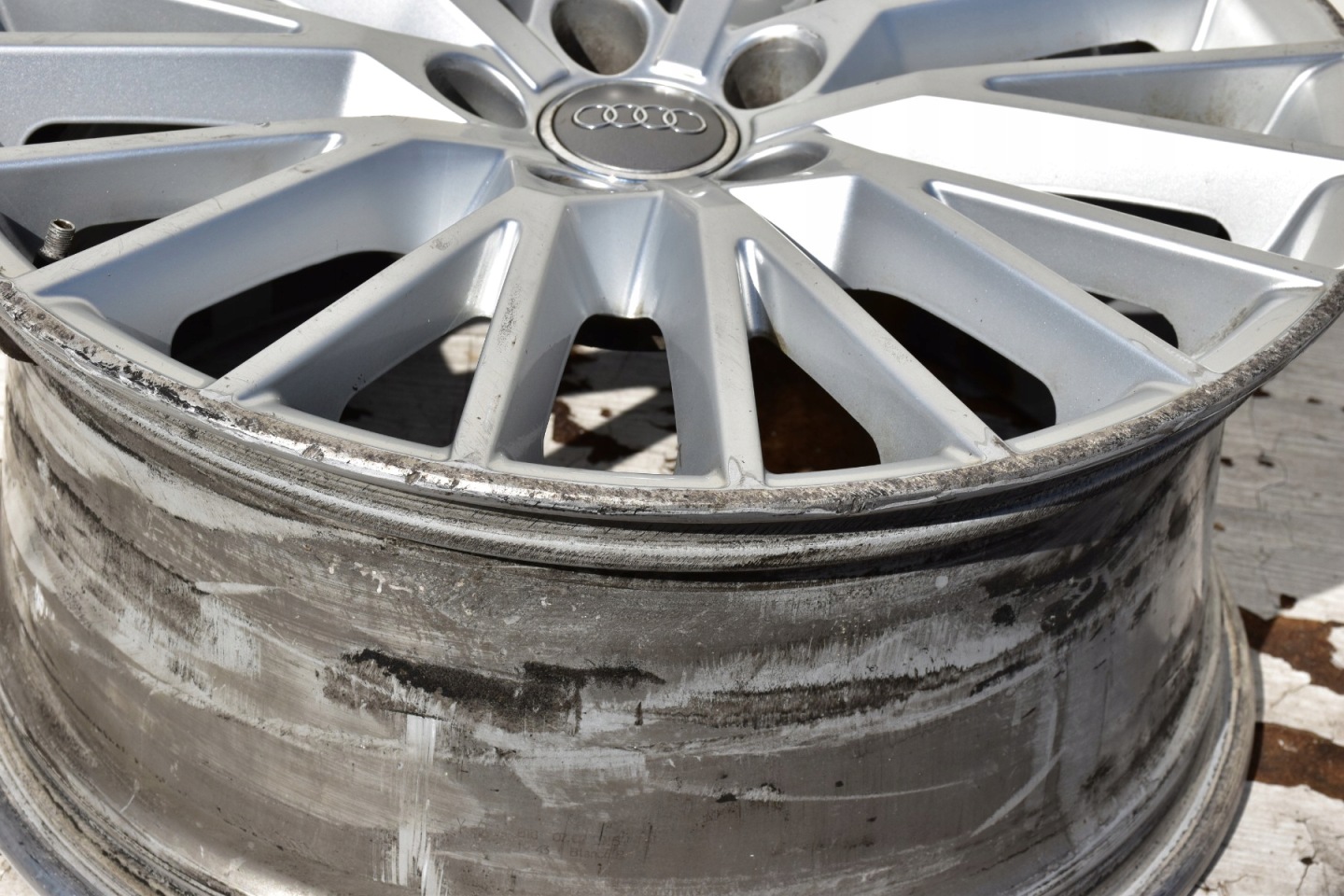 disk hliníkový AUDI TT 8,5" x 18 " 5x112 ET50 8S0601025D