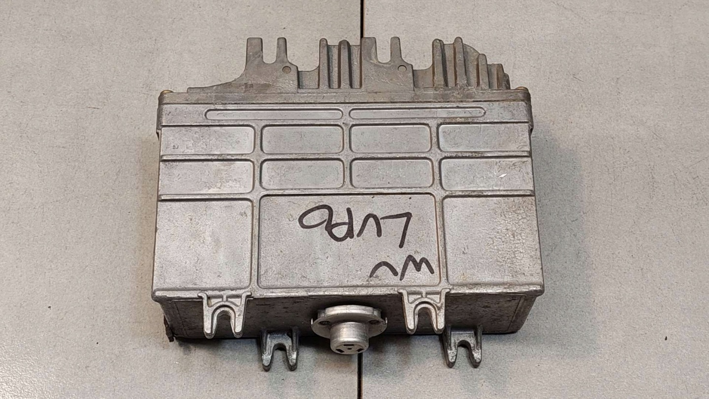control unit of the engine SEAT AROSA 1.0 030906027AH