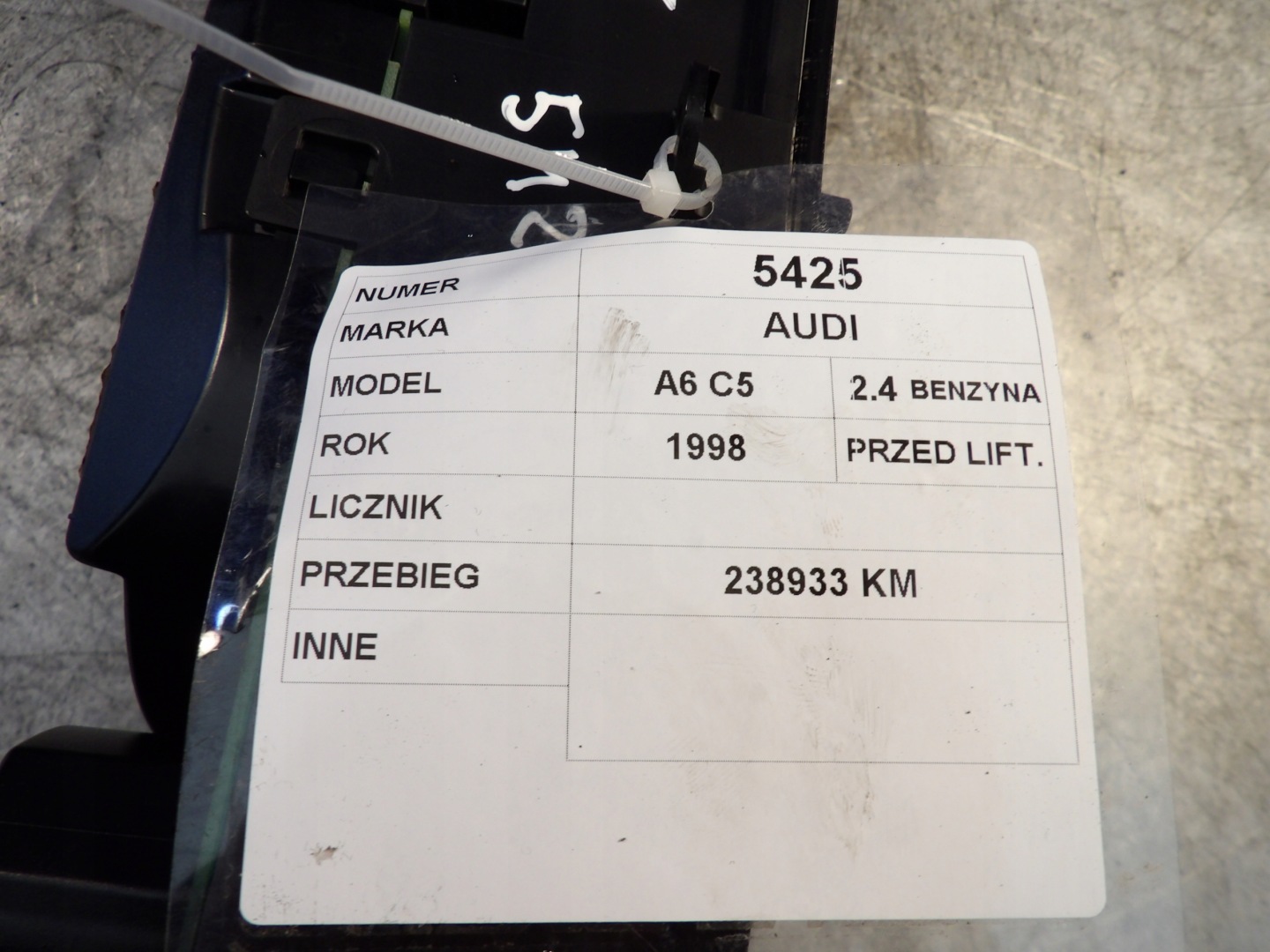 Audi A6 C5 dials, liczniki 4B0919860A 110.008.806/002