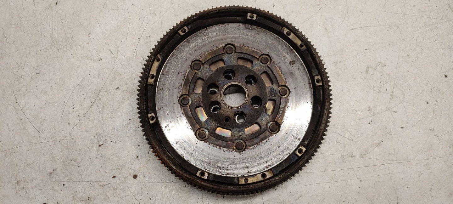 VOLANO USATO disco di pressione Skoda Octavia II 2,0 FSI BLR