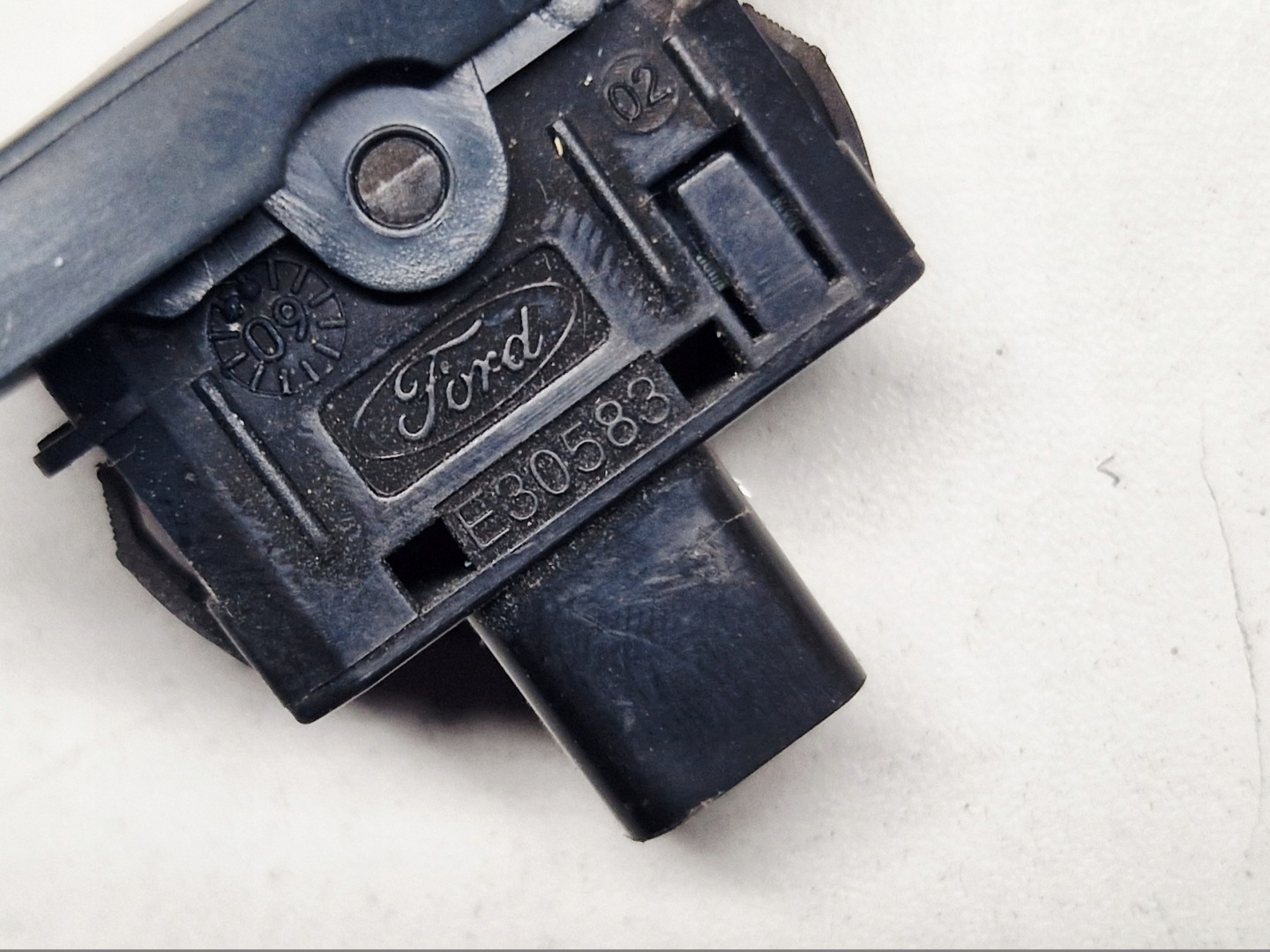 FORD KA MK2 Schalter Schalter OTWIERANIA Fenster E30659
