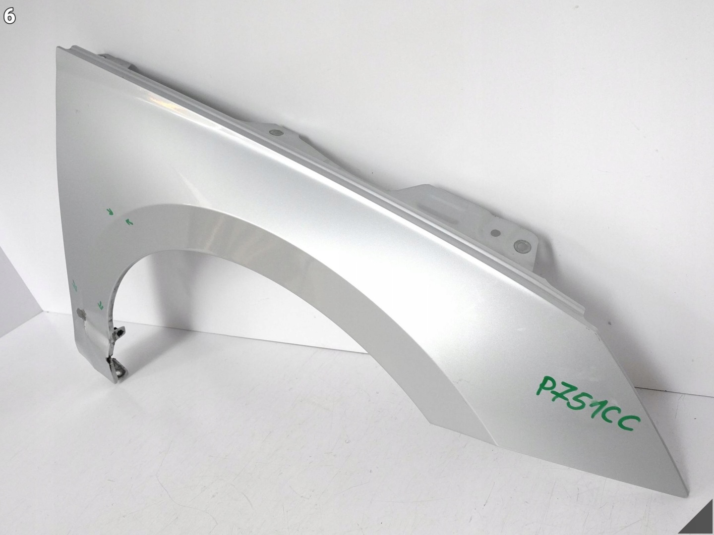 SKODA OCTAVIA IV (4 GENERACJA) 5E3 20- fender FENDER right front