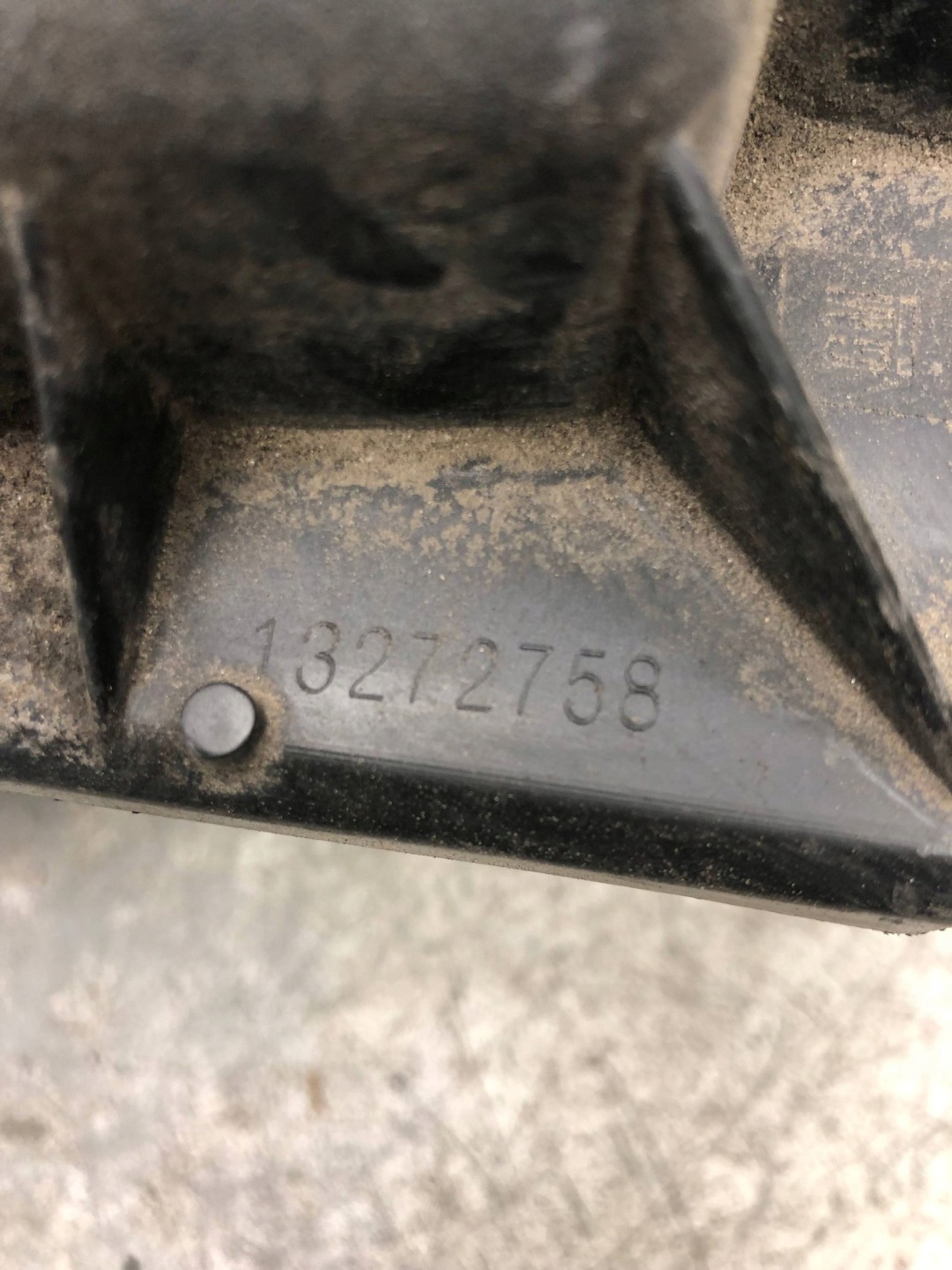 Gehäuse filter luft OPEL ASTRA J 13272758