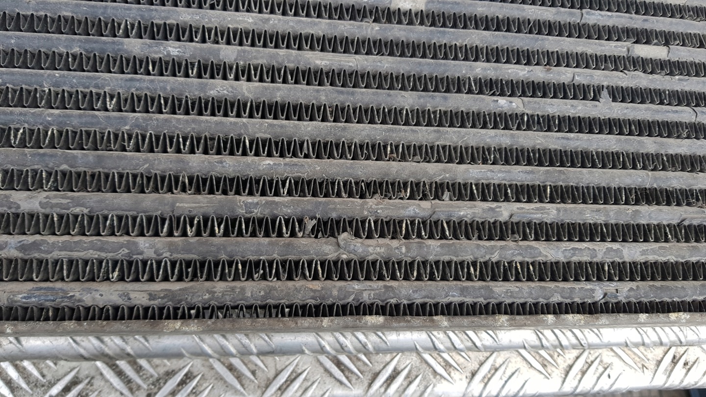 MERCEDES W163 ML Kühler intercooler 2.7 CDI