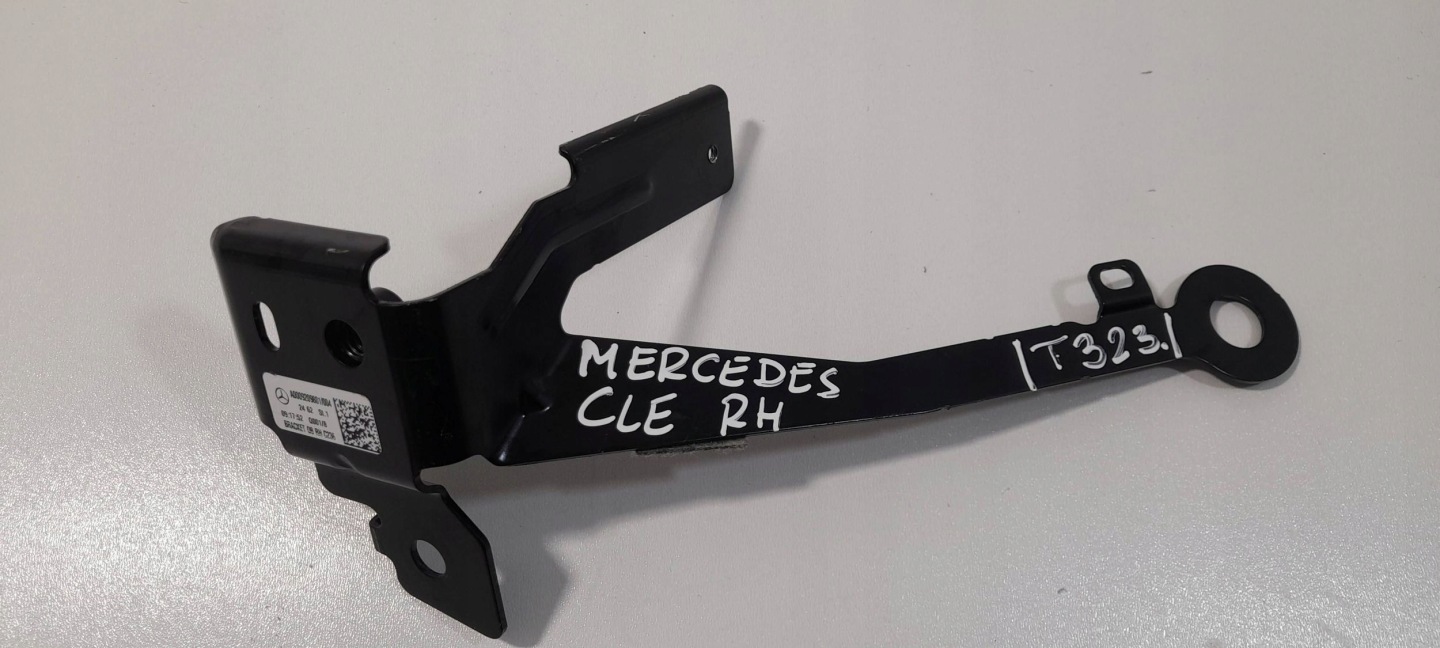 Mercedes-Benz CLE C236 console right A0009209801 (T323)