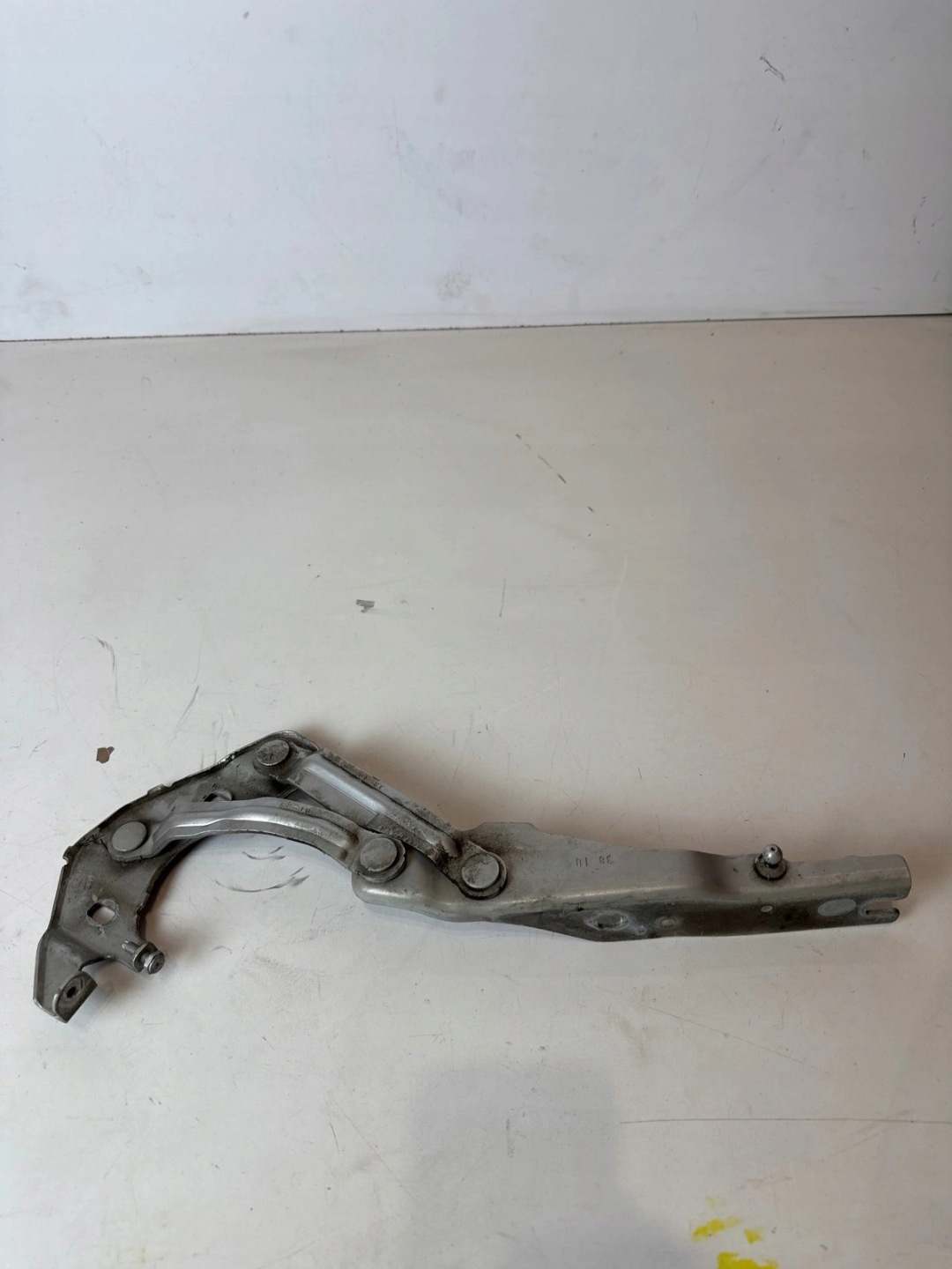 hinge bonnets front front left Audi A1 8X