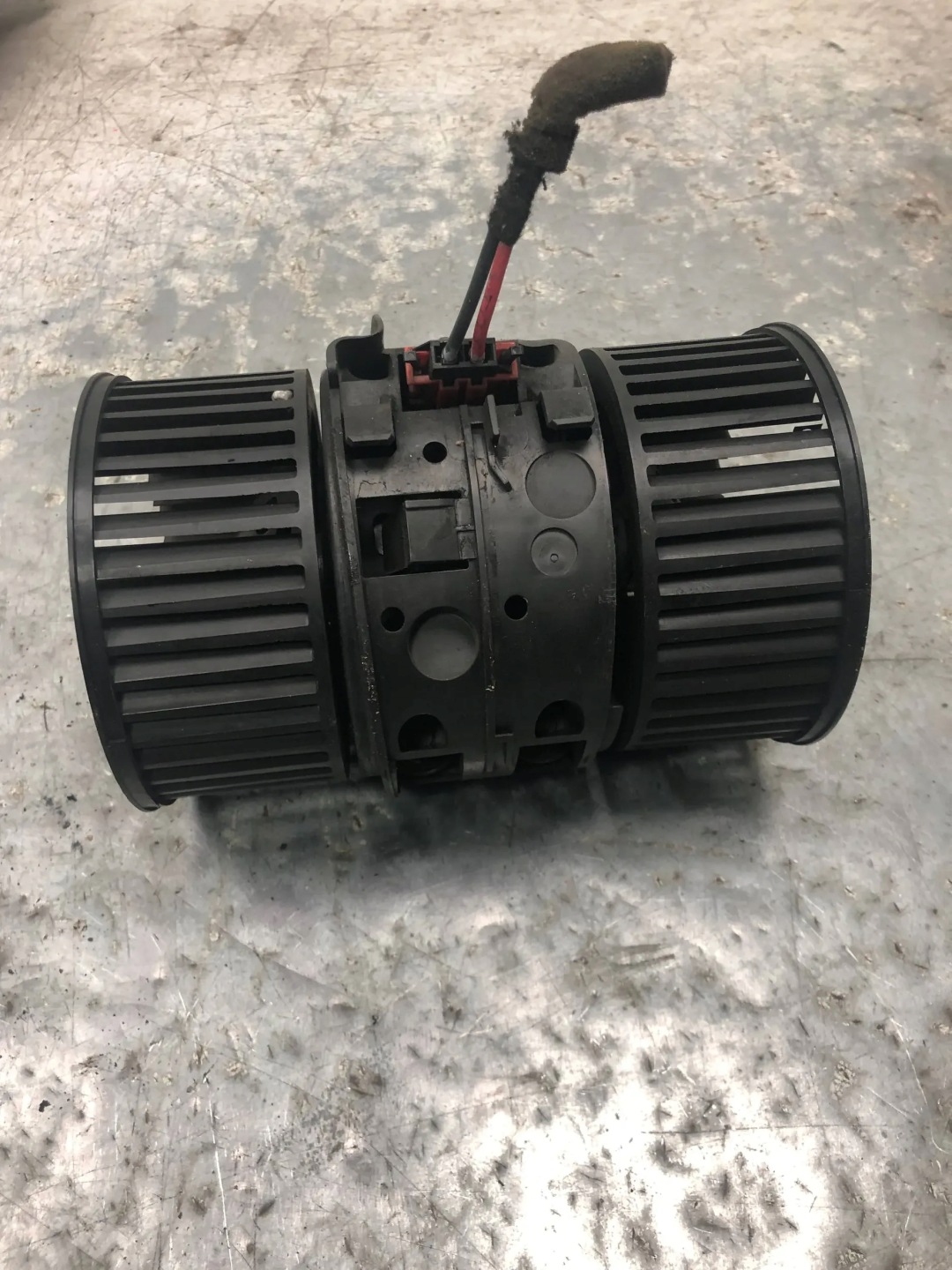 heating fan RENAULT SCENIC III T1010033M