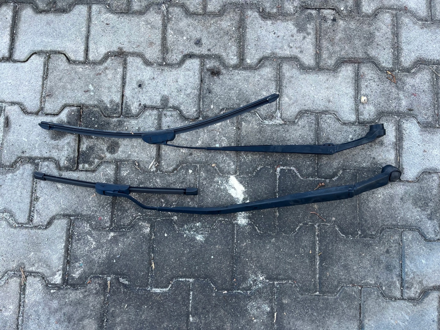 Hyundai I20 II wiper arms front