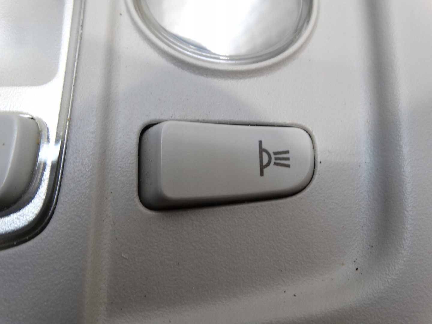 FANALE interna cabina CIELO INTERNO CITROEN C4 CACTUS 9801287577