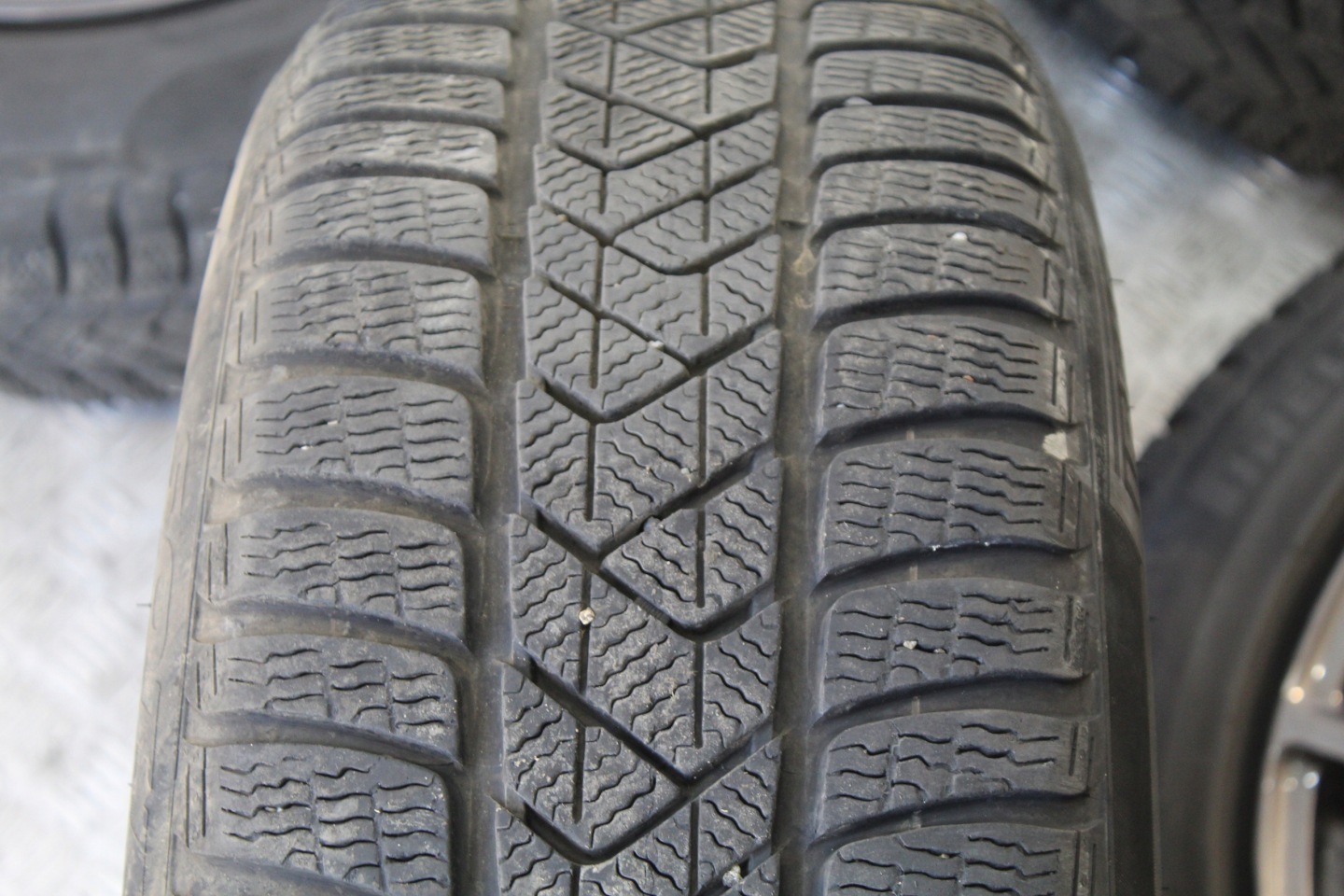 wheels discs disc 225/50 R18 VOLVO V40