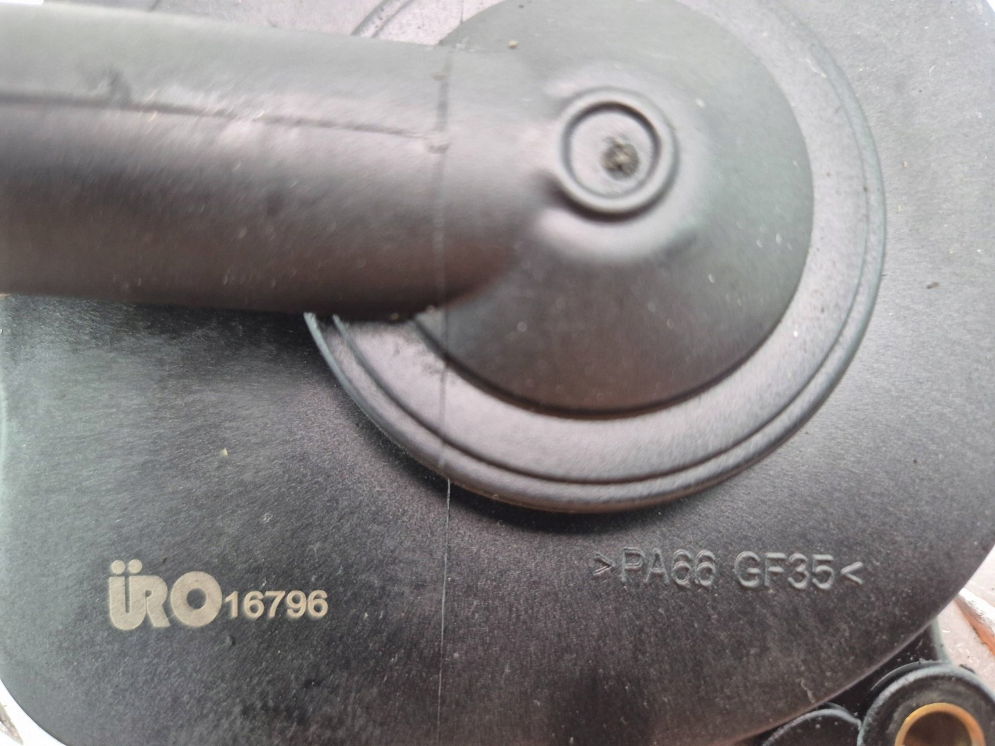 Mercedes E350 W207 hose odpowietrznika A2720100431