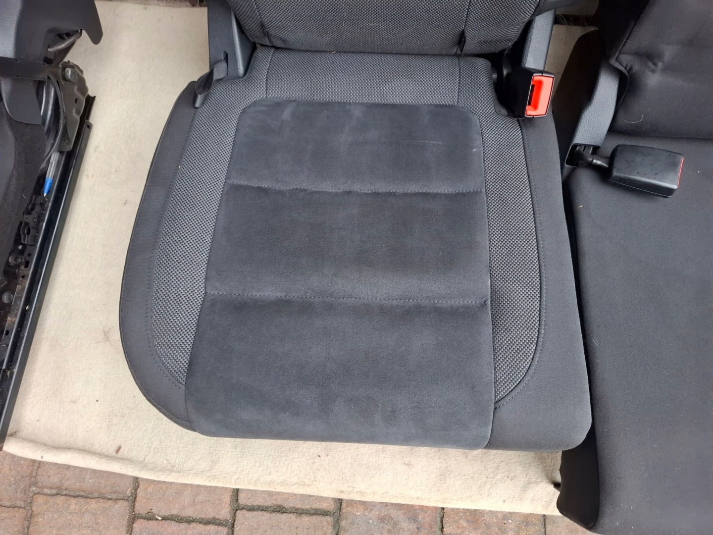 VW TIGUAN und LIFT Sitz heck ALCANTARA 14r