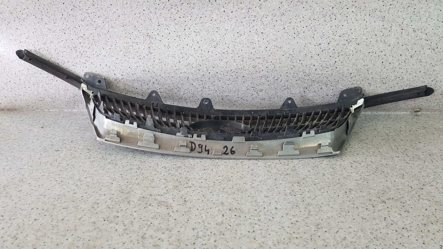 LEXUS IS II Grill Grill D 9426