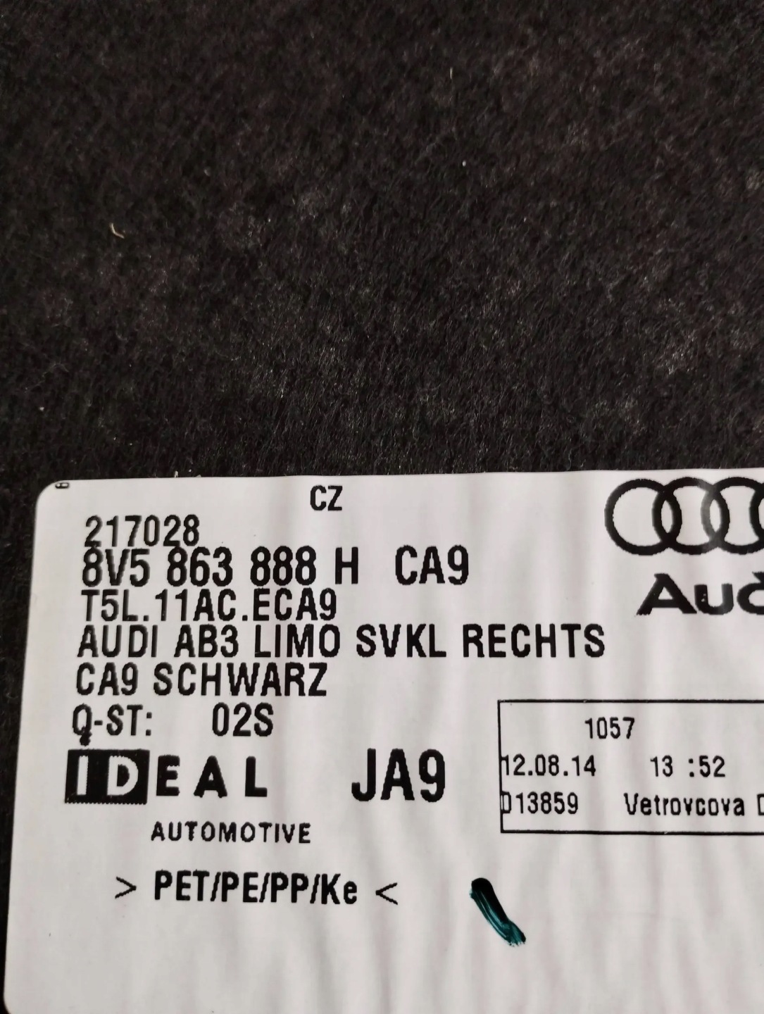 Audi A3 8V sedan boot upholstery right 8V5863888H