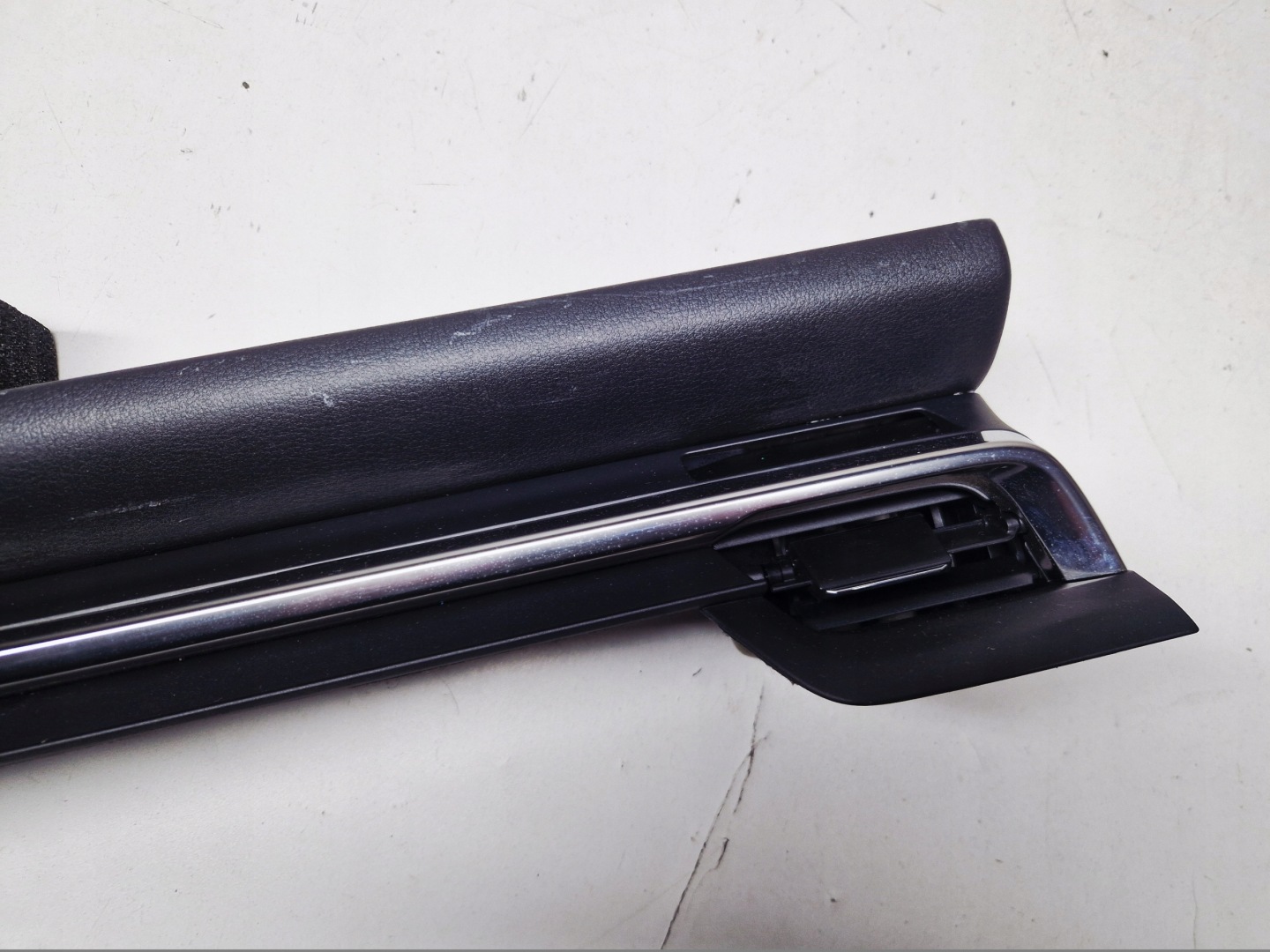 MAZDA MX-30 grid air conditioning devices consoles DEKOR frame