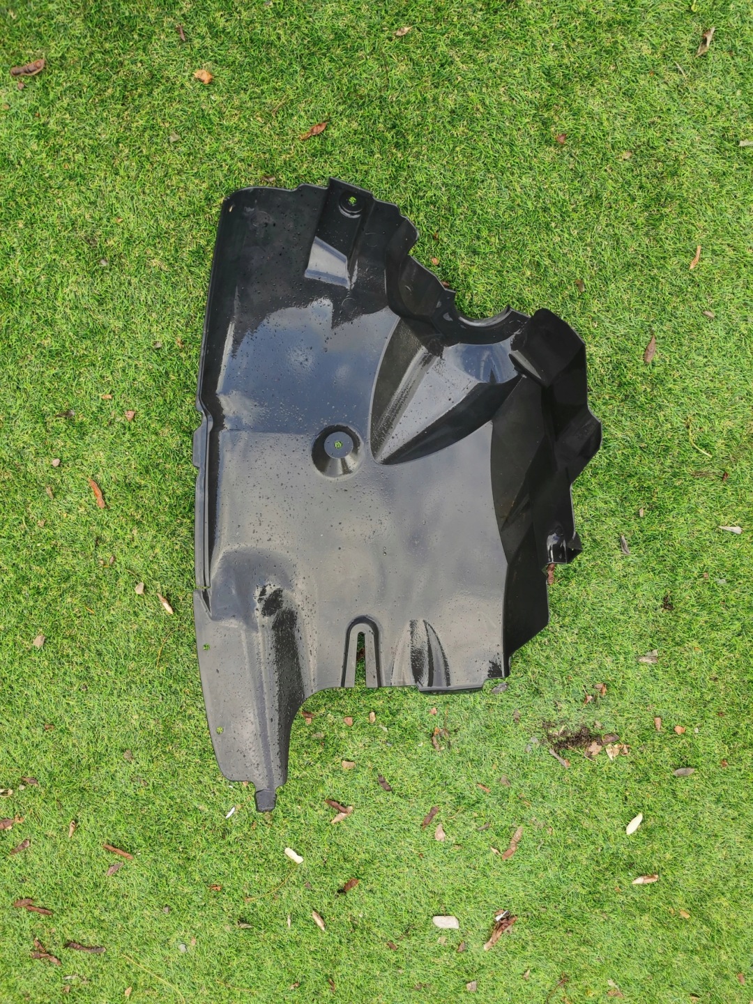 MERCEDES SPRINTER W906 VW CRAFTER mudguard right front A9066841377