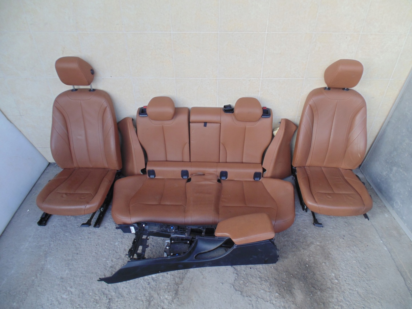 SITZE MITTE LEDER BMW 4 F32 F36 2016 ROK.
