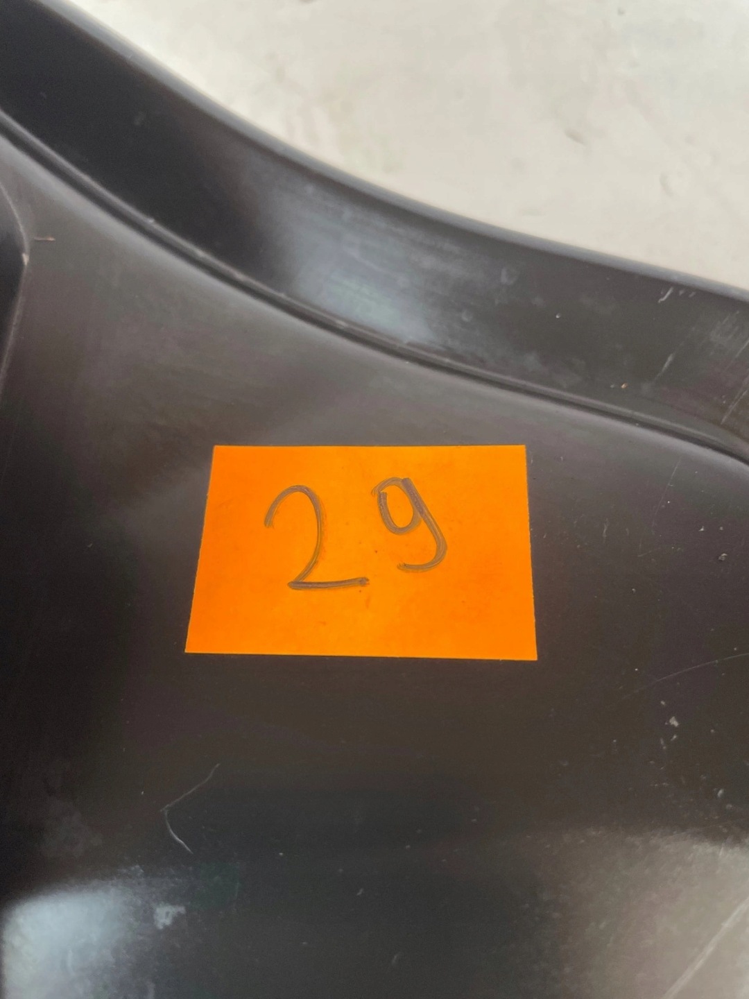corner under the window right lower Renault Captur and