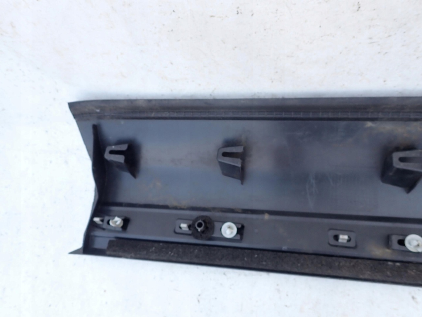 RANGE ROVER EVOQUE and 11- moulding door right front