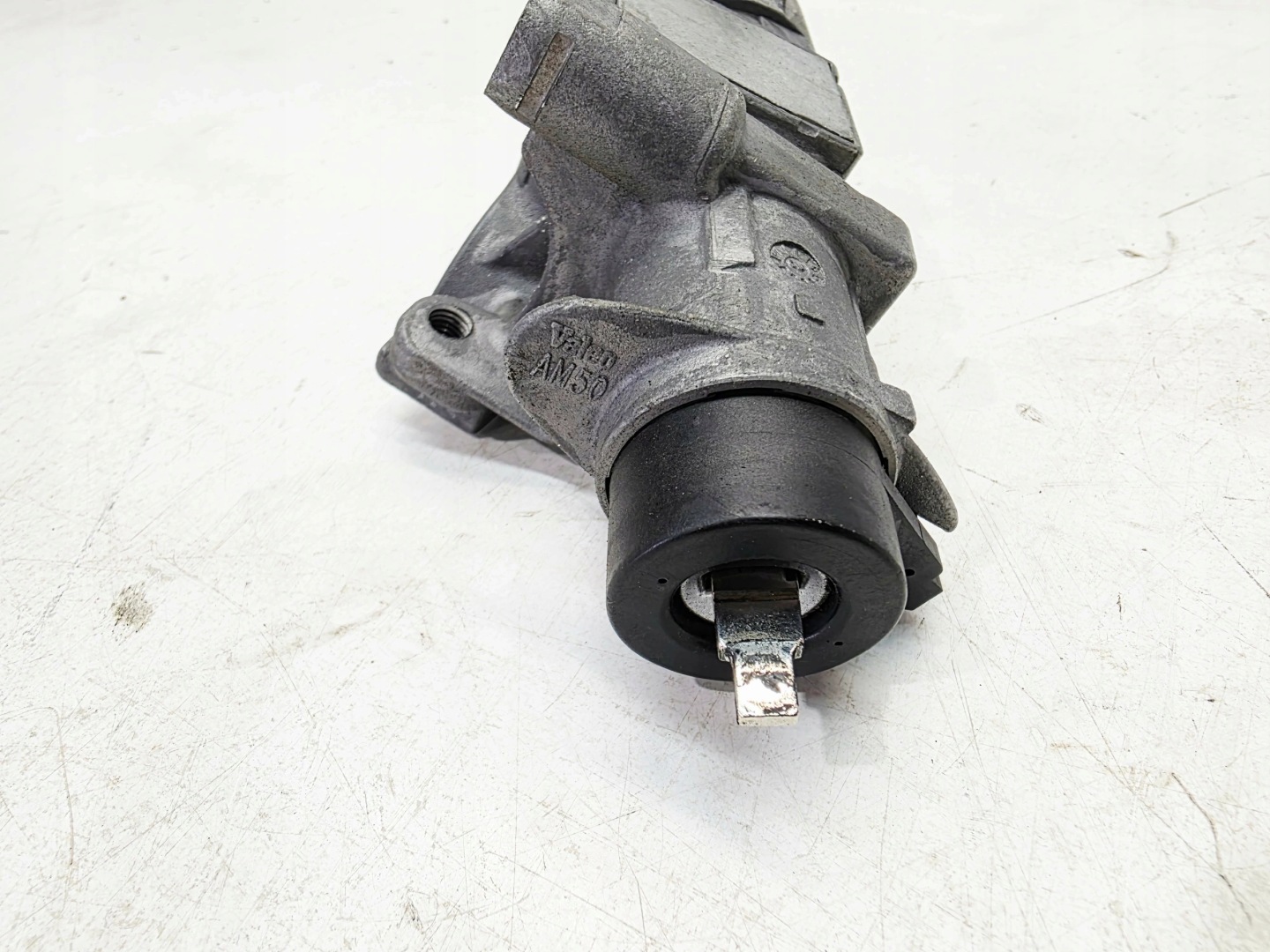 ignition + key GROT AUDI VOLKSWAGEN SEAT SKODA 4B0905851B