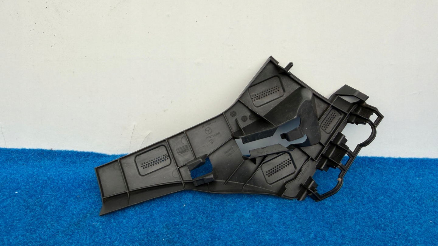 MERCEDES A-KLASA W176 LIFT bumper bracket left front holder 2G/GR08