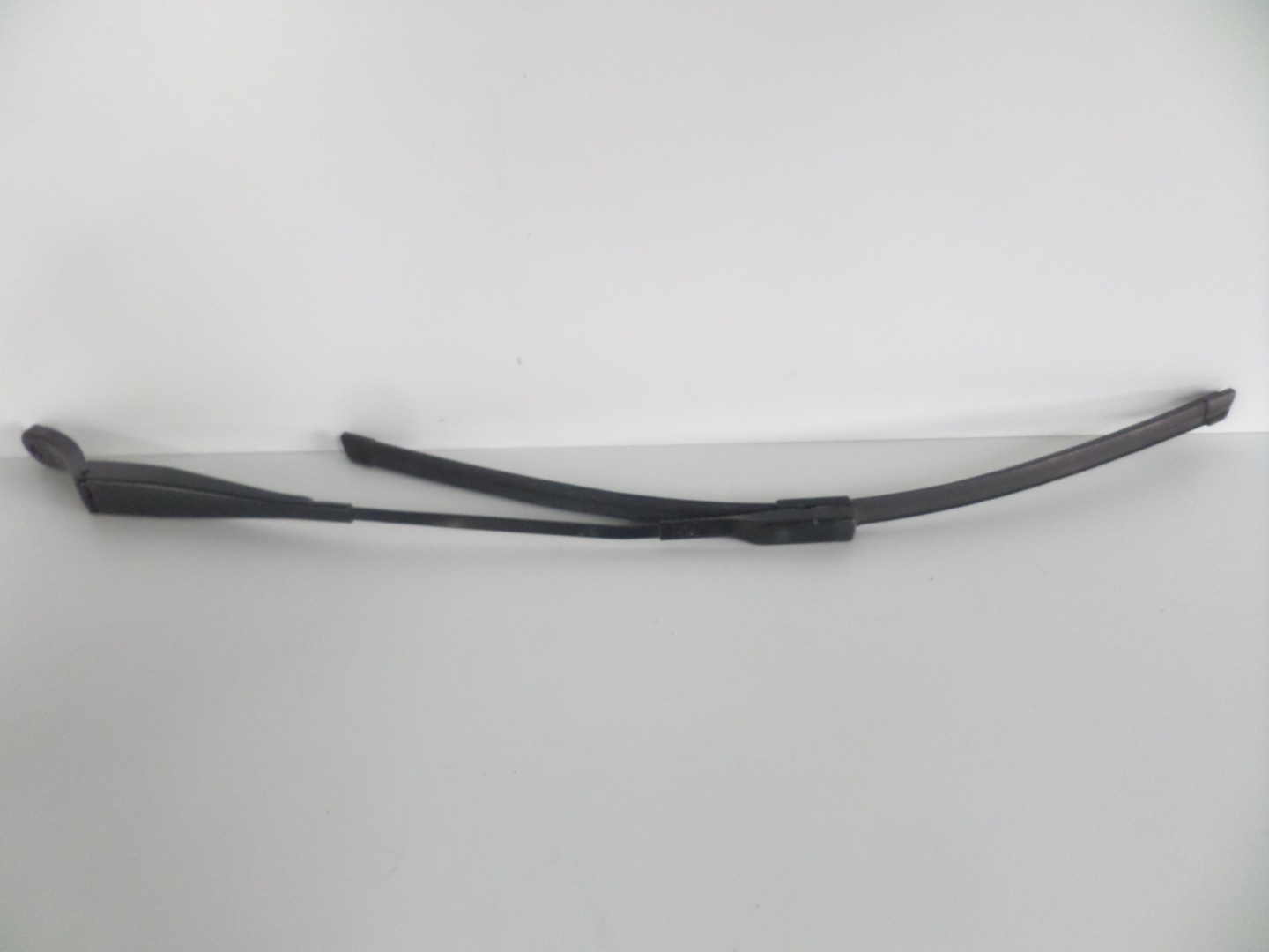 wiper arm front left OPEL CROSSLAND X 17