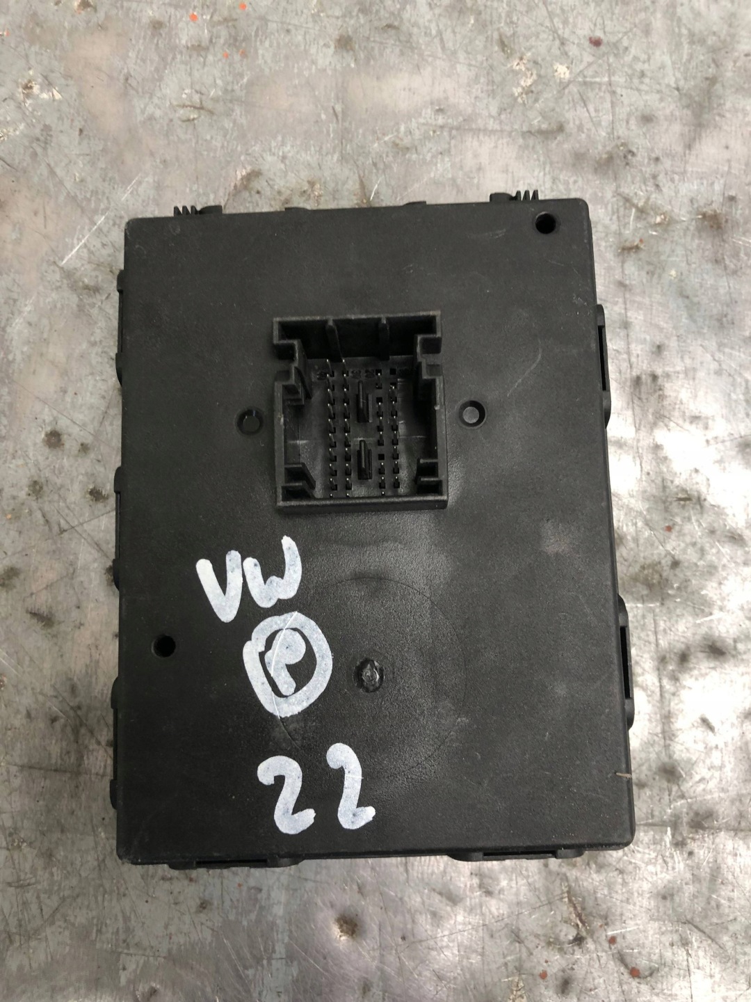 module control unit KESSY KEYLESS VW SKODA AUDI 3Q0959435N