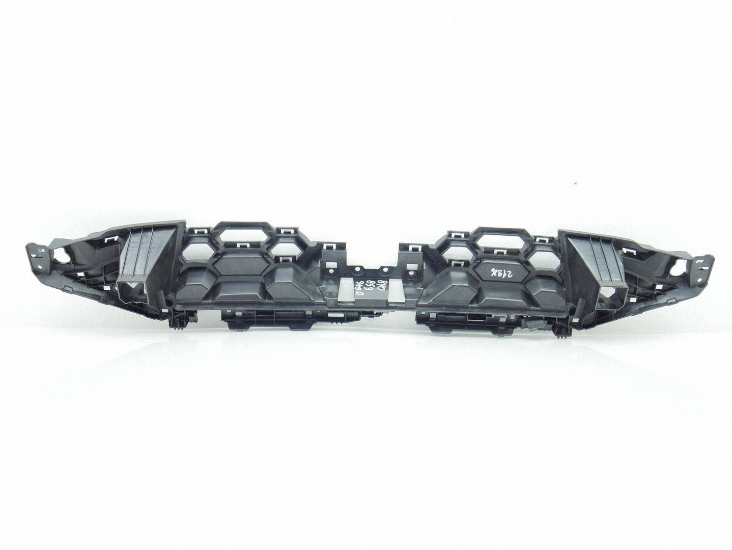 bracket pillar support below grill ATRAPE AUDI A3 8Y LIFT 8Y0853949D