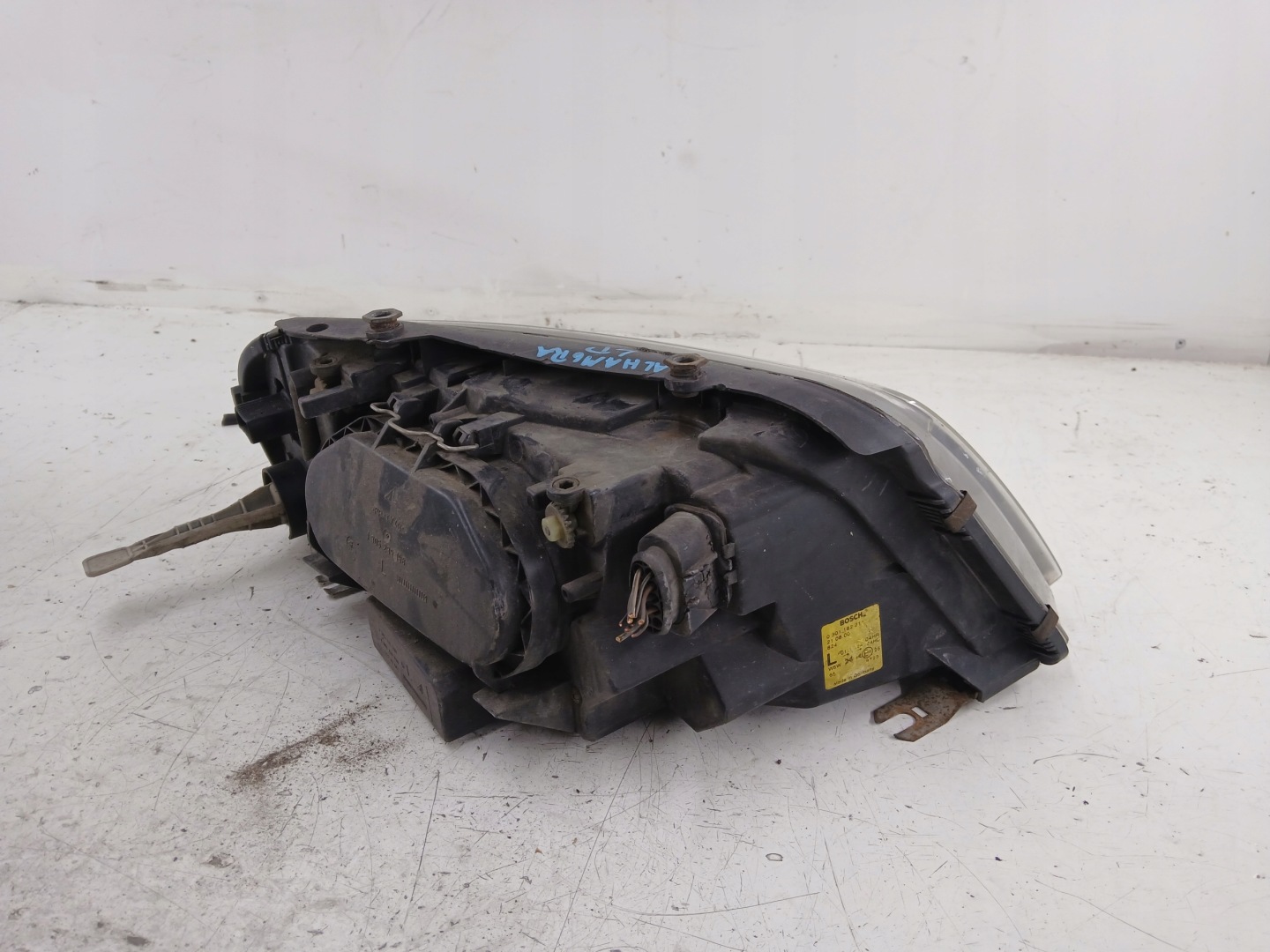 SEAT ALHAMBRA and LIFT light left front dark EUROPA