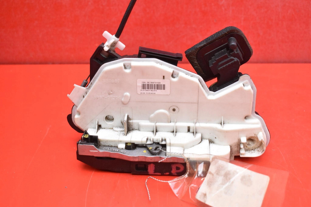 lock door left front front EU 5E1837015A SKODA YETI LIFT 13-18
