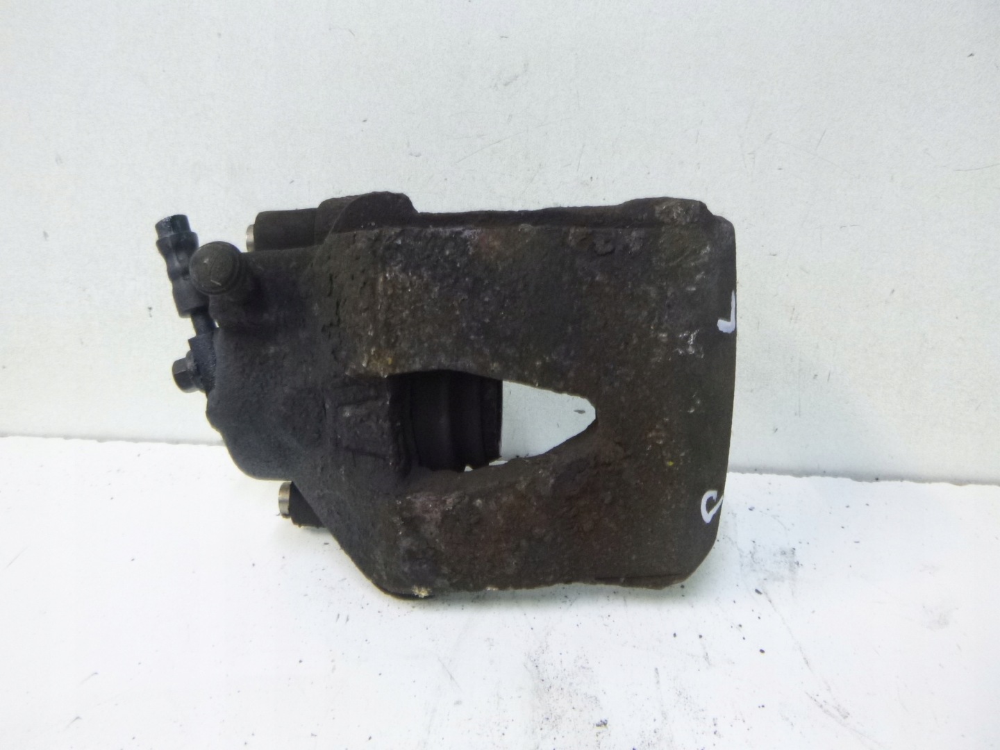 caliper brake front Volkswagen Golf V 1.4 04r.