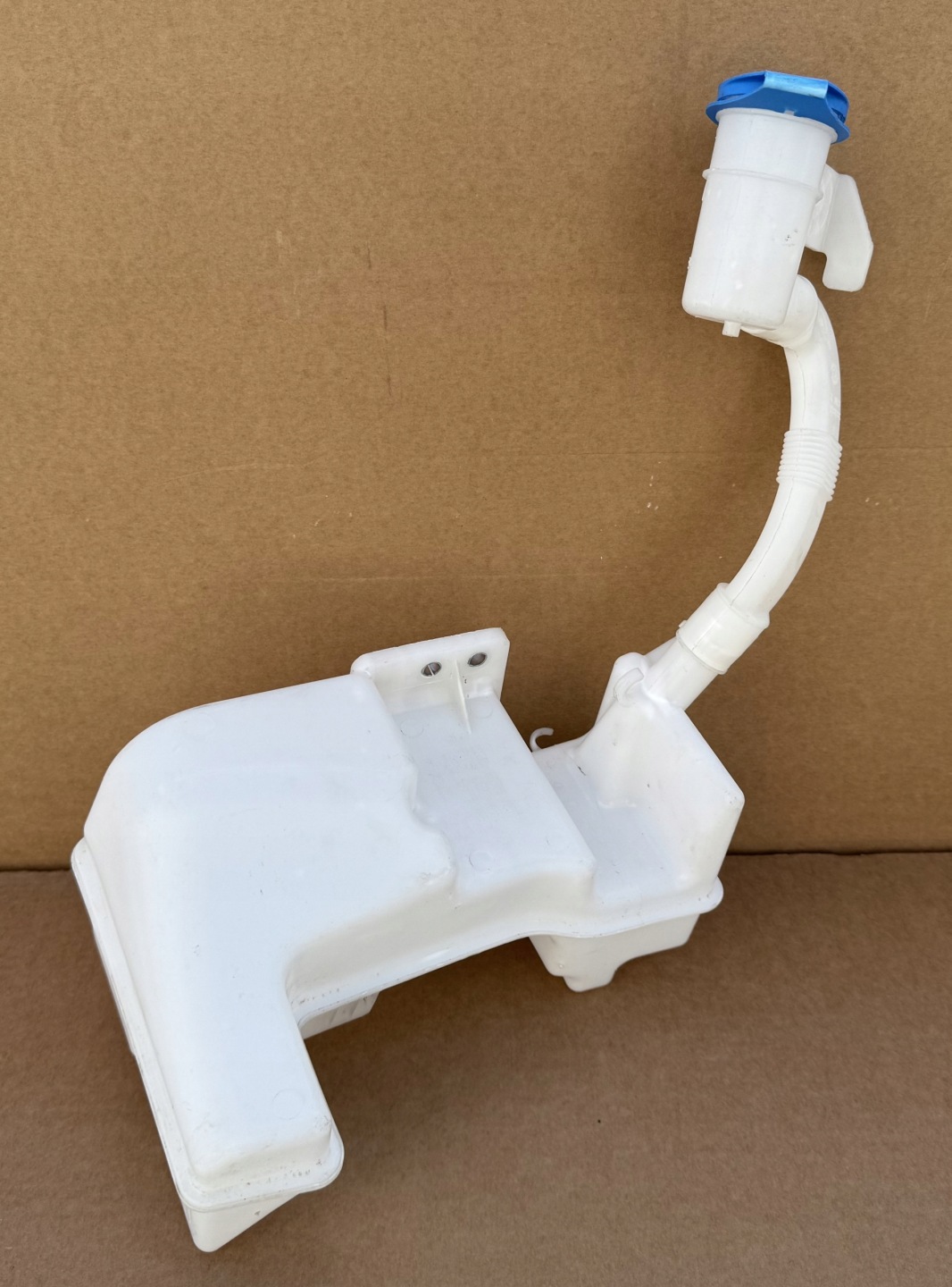 serbatoio LAVAFARI JETTA 2010- 5C6955453R Originale IDEAL