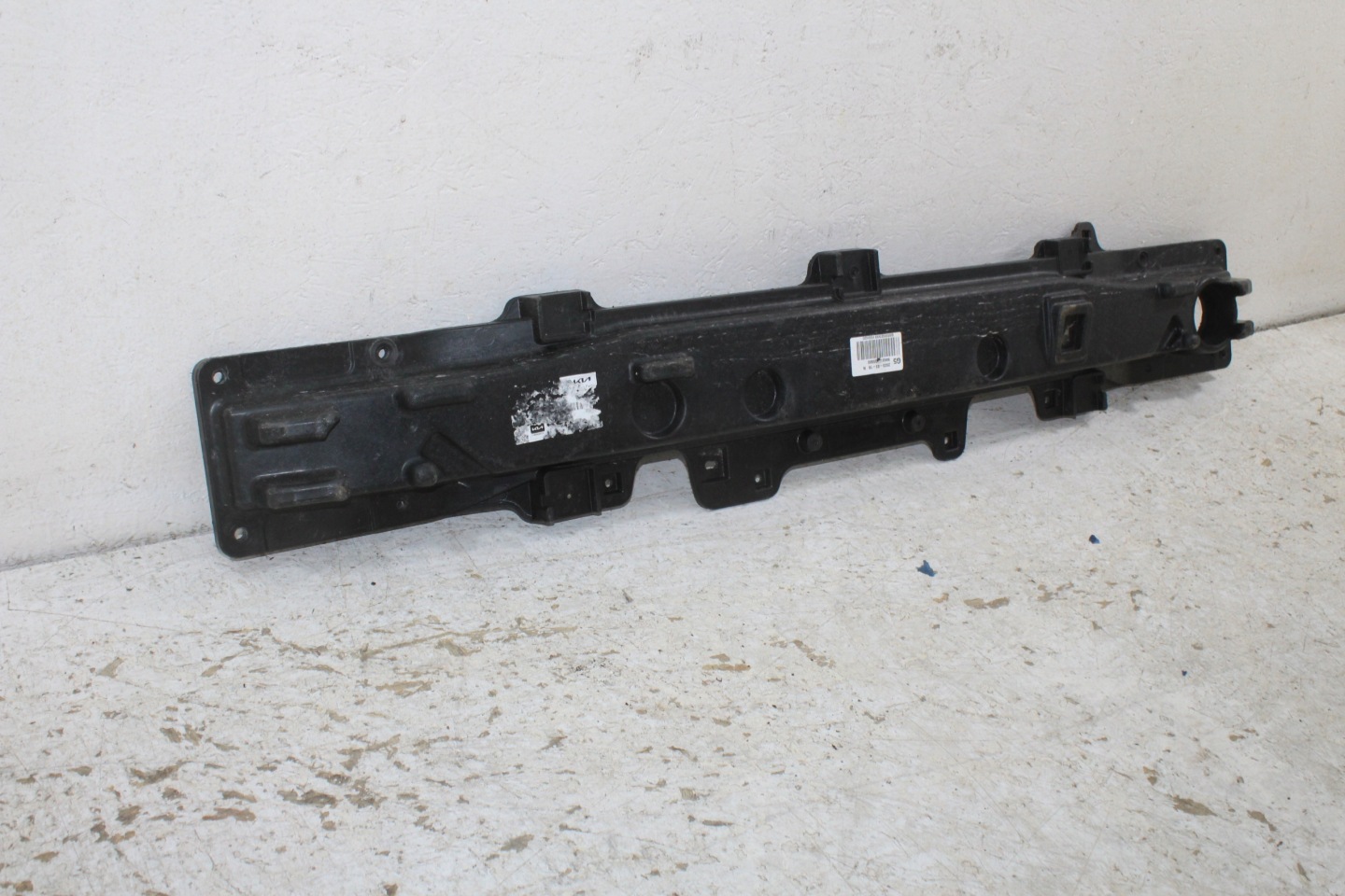 KIA Niro bumper support rear part 86631-G5500