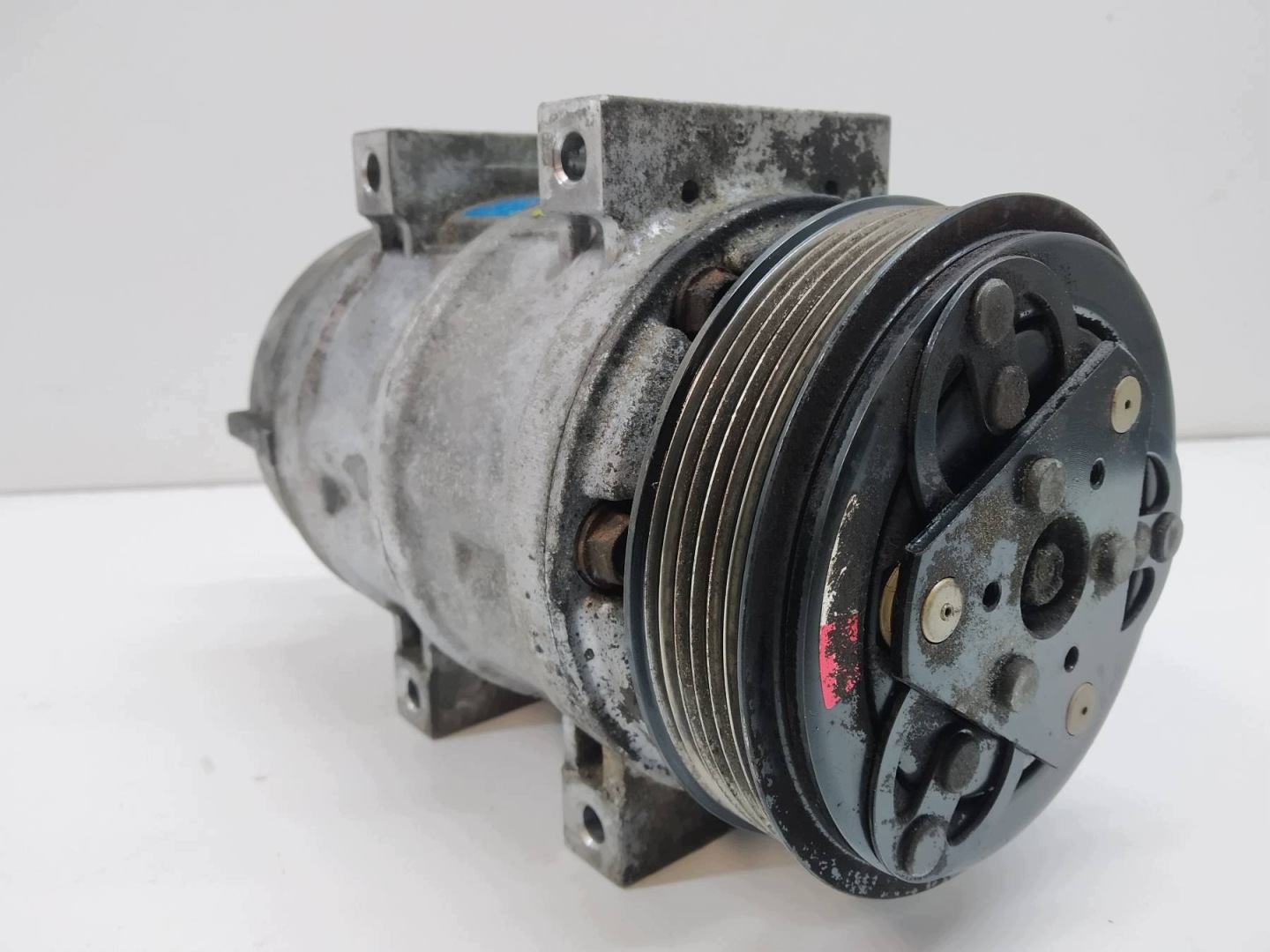 air conditioning compressor 9166103 2.8.2.9 BITURBO Volvo S80 and (1998-2006)