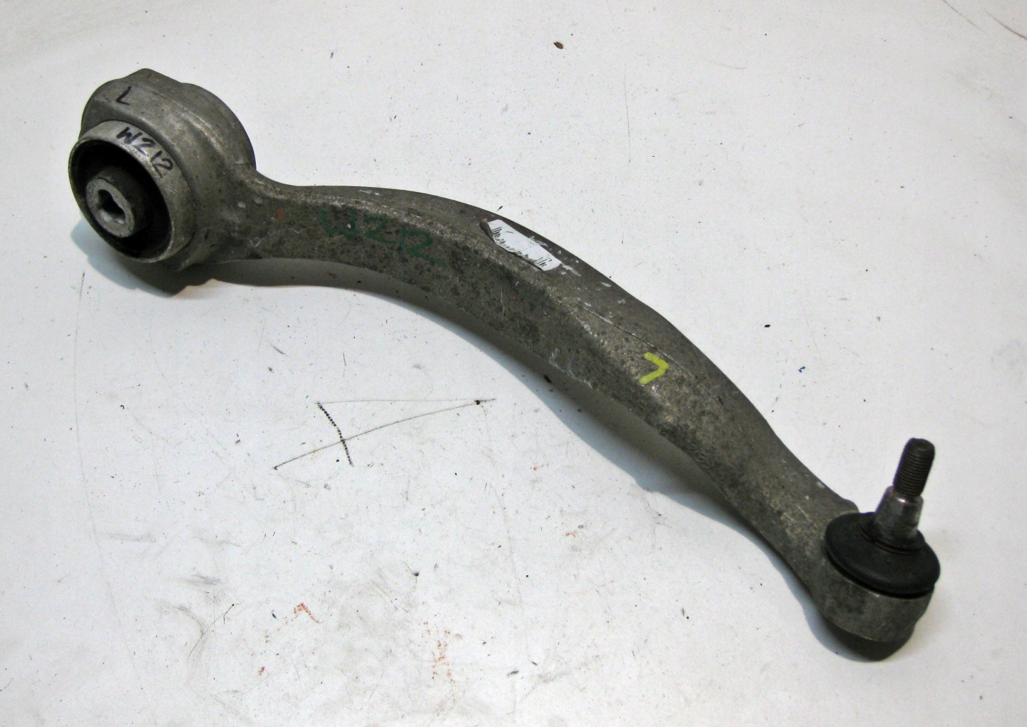 MERCEDES W212 2.2 CDI arm left front