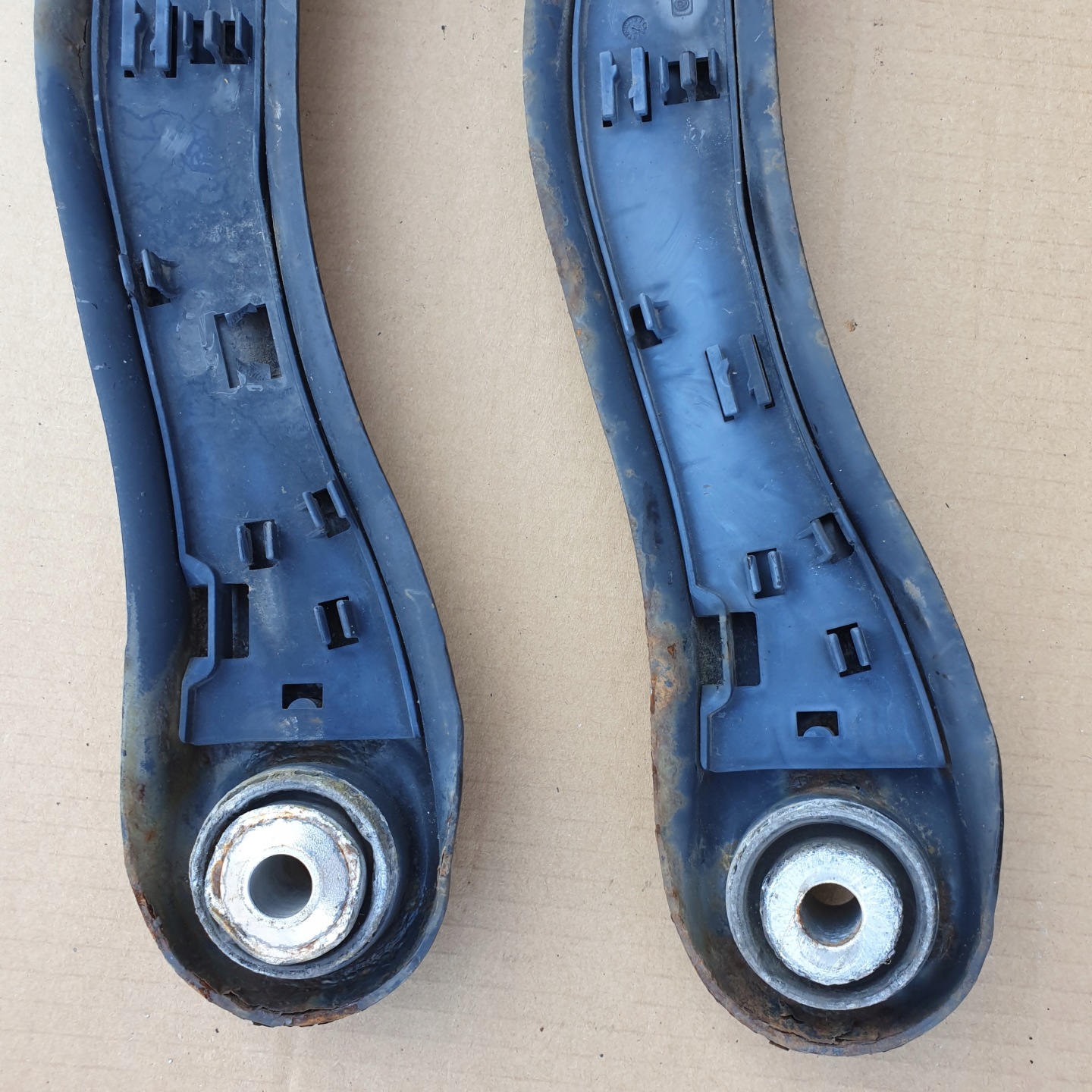 arm rear right left MERCEDES ML W164 R W251 OE