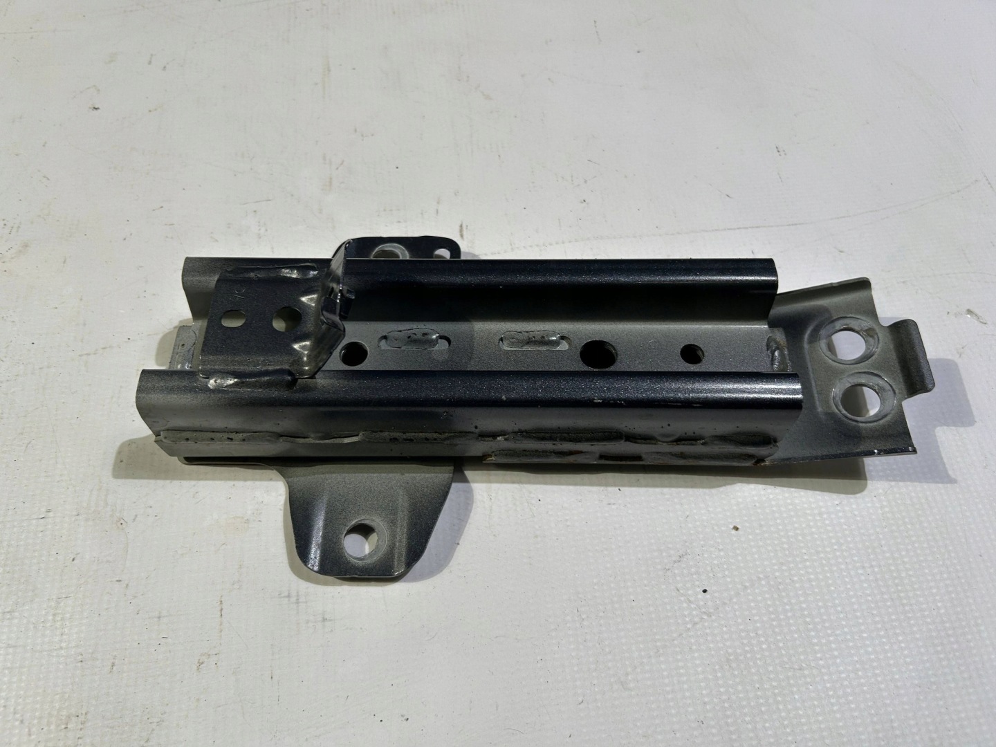 quarter beam tip left Subaru WRX VB 2022r