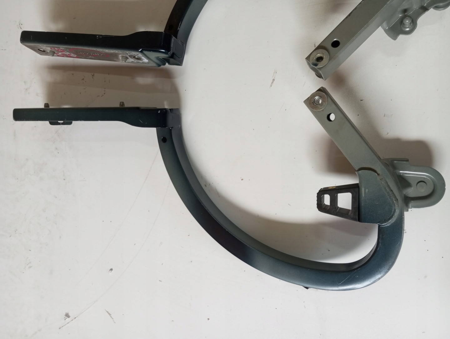 Scharnier heckklappe CITROEN DS9 9823425780 9823424080