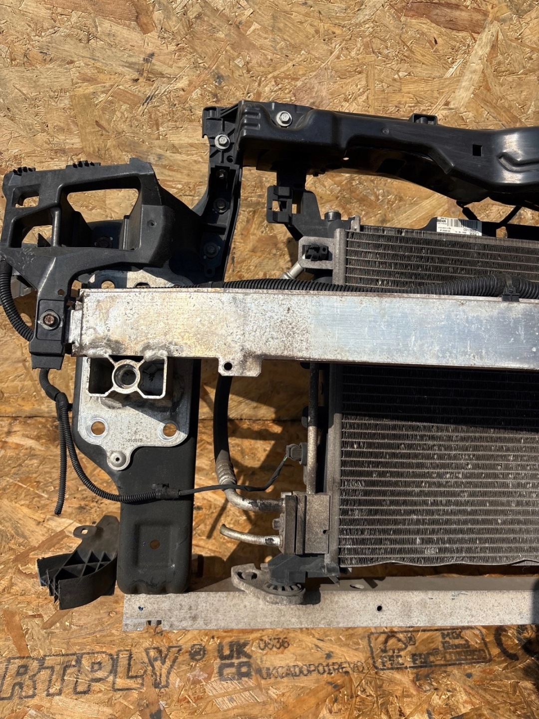 complete support panel for radiators Opel Corsa E 1.4 petrol